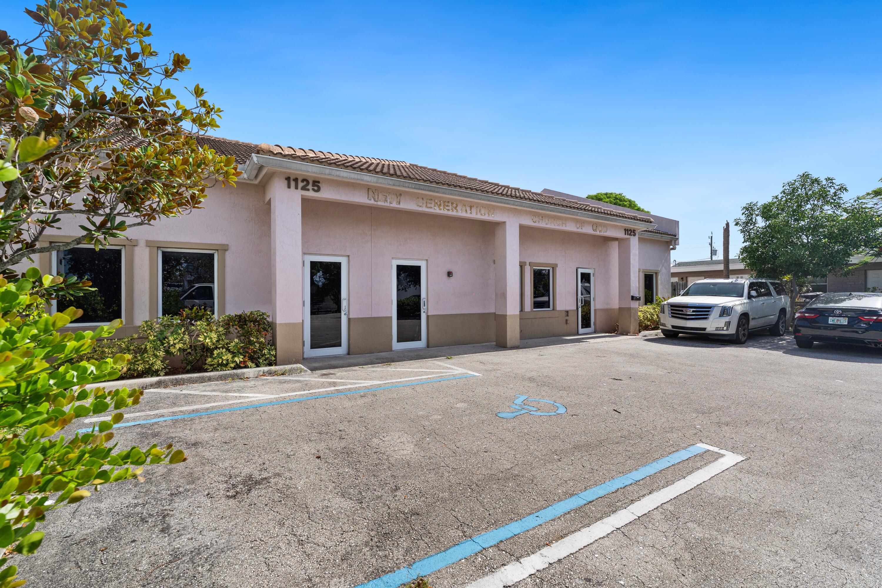 1125 Crestwood Boulevard, Lake Worth Beach, FL, Lake Worth Beach - Photo 2