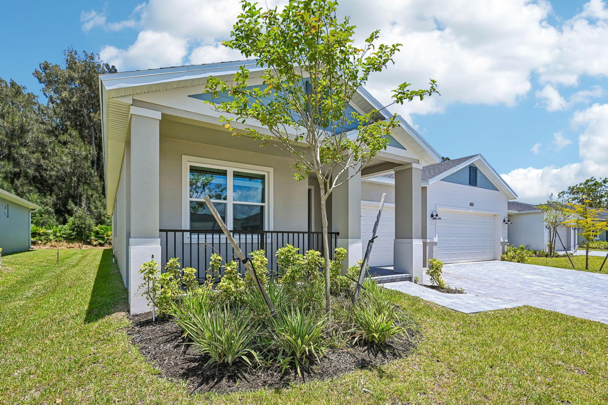 5621 Hampton Park Circle, Vero Beach, FL 32966, Vero Beach - Photo 2