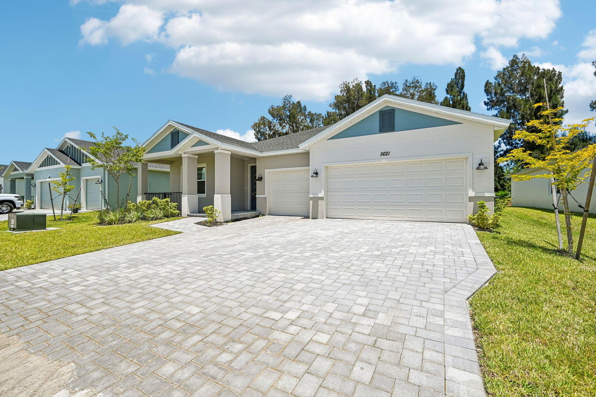 5621 Hampton Park Circle, Vero Beach, FL 32966, Vero Beach - Photo 4