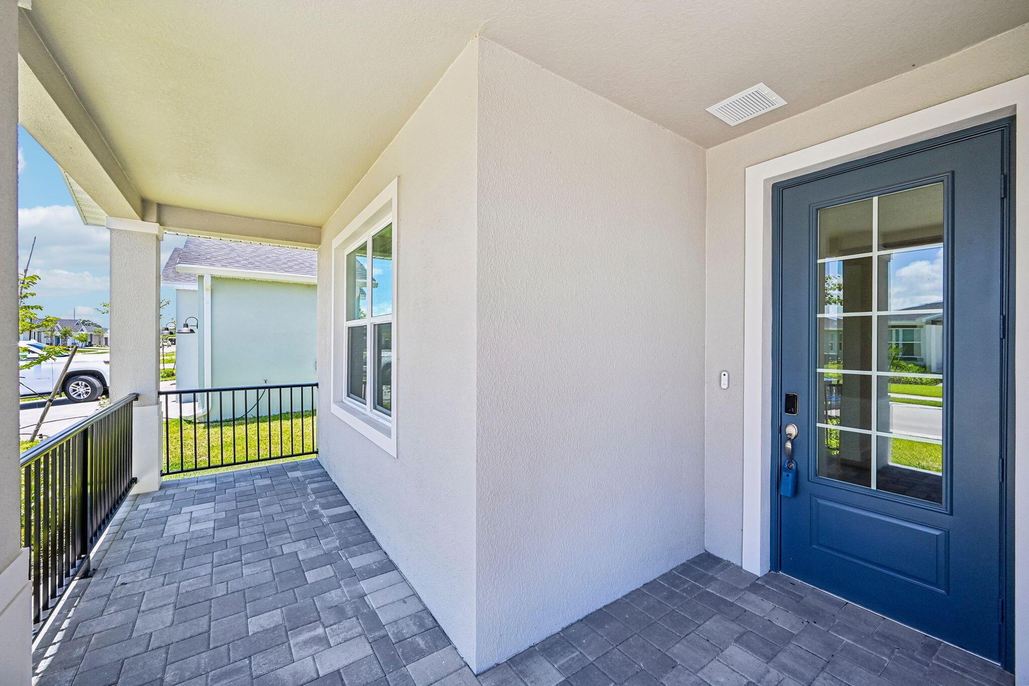 5621 Hampton Park Circle, Vero Beach, FL 32966, Vero Beach - Photo 5
