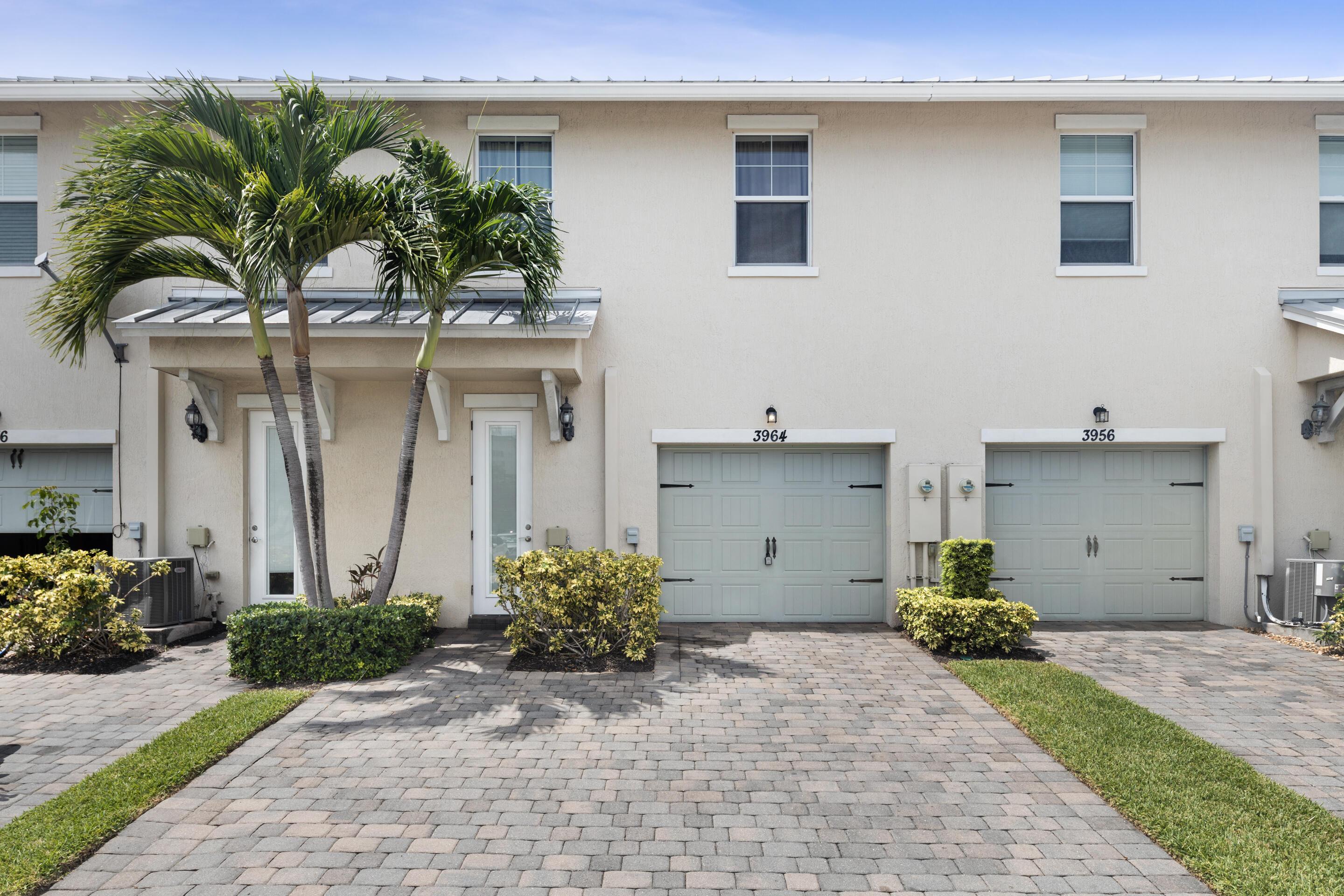 3964 Poinciana Lane, Hollywood, FL 33021, Hollywood - Photo 3