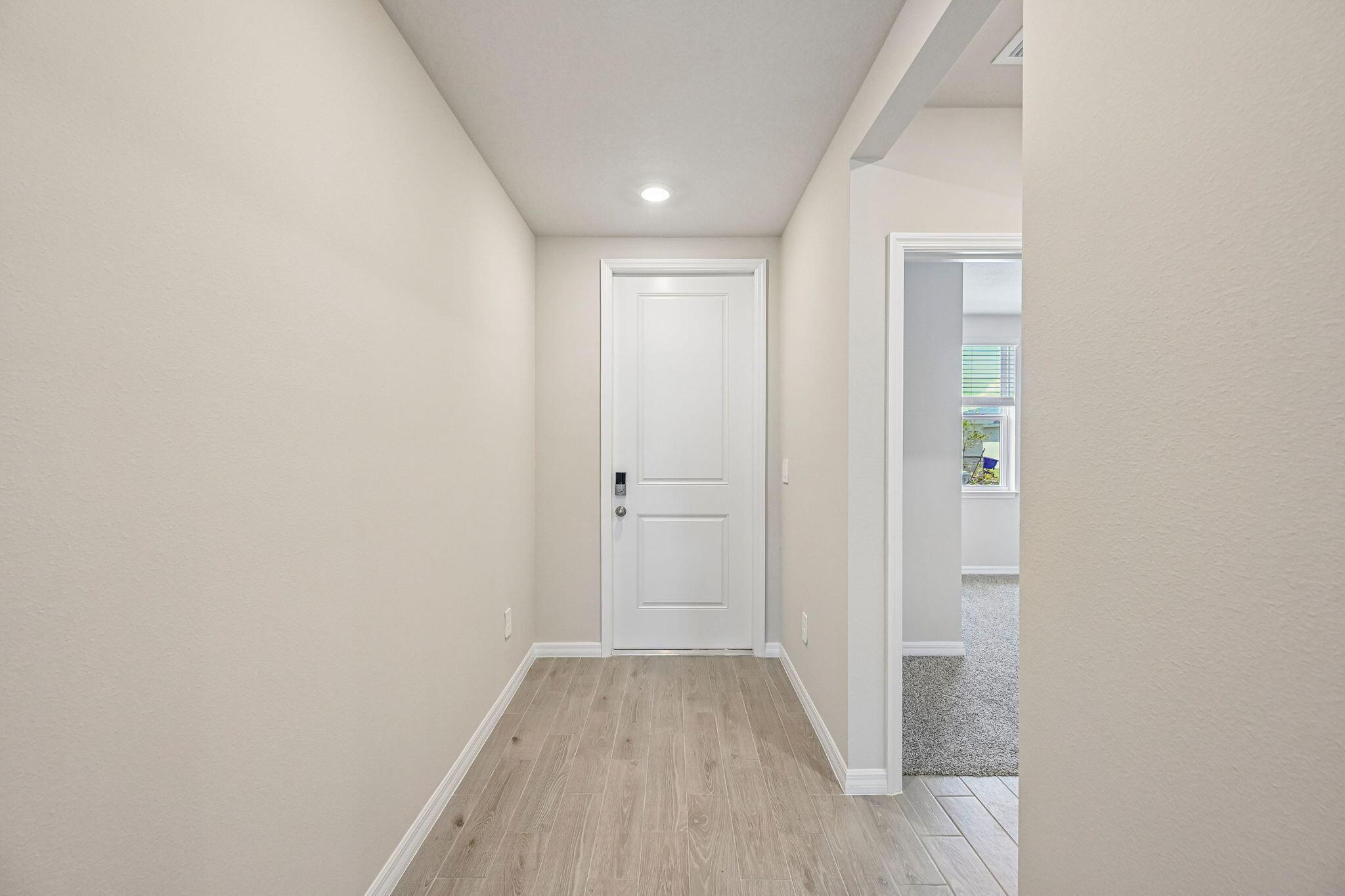 5437 Hampton Park Circle, Vero Beach, FL 32966, Vero Beach - Photo 5