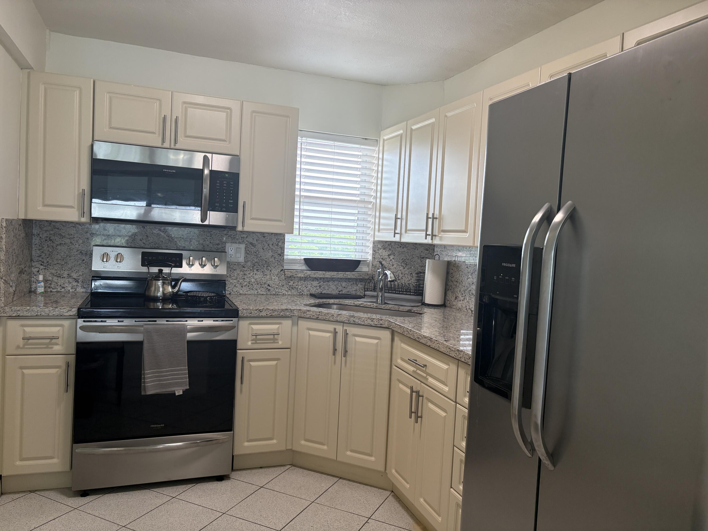 8900 Washington Boulevard Ph12, Pembroke Pines, FL 33025, Pembroke Pines