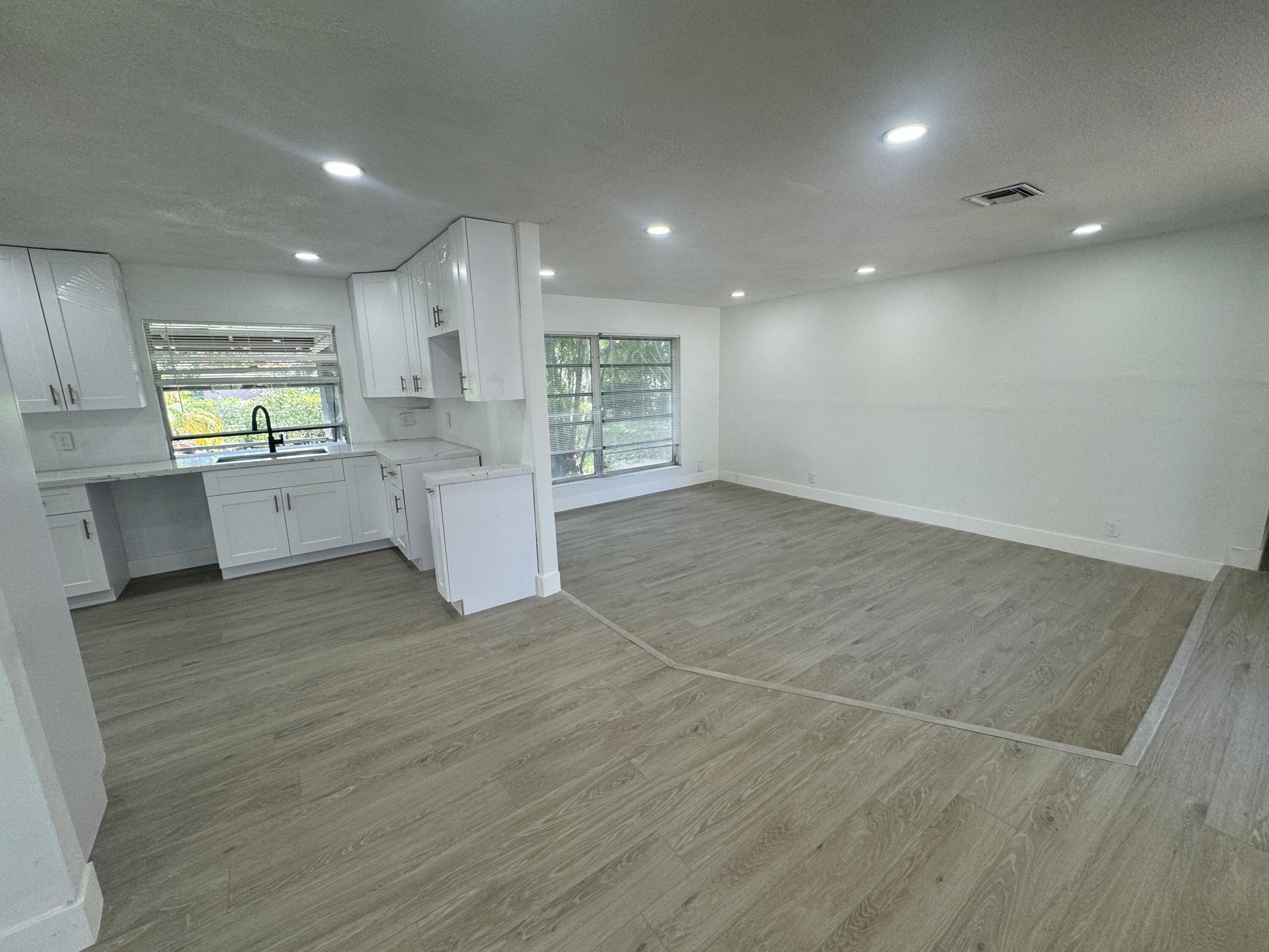 6260 SW 6TH Street, Margate, FL 33068, Margate - Photo 5