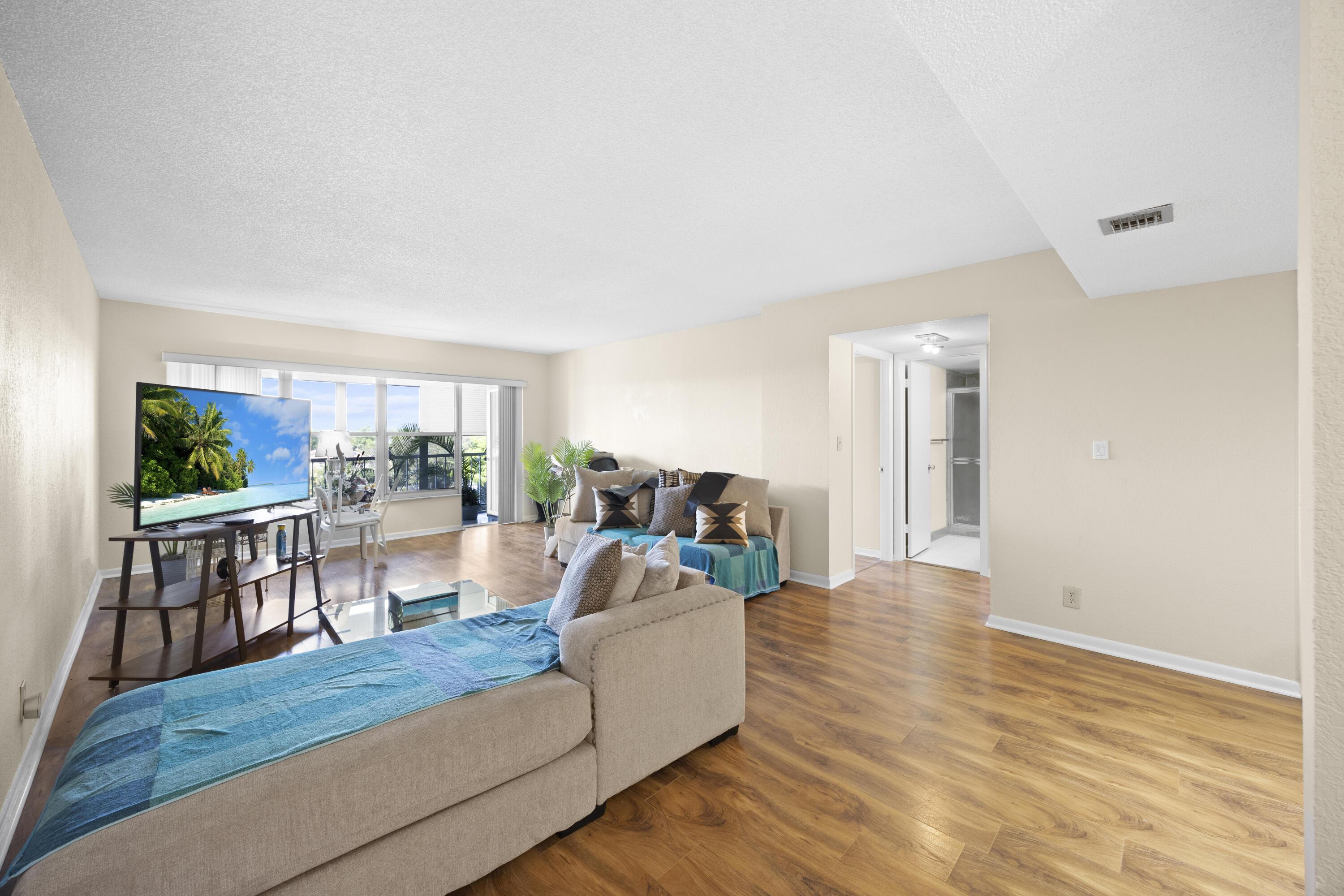 10777 W Sample Road 508, Coral Springs, FL 33065, Coral Springs - Photo 3