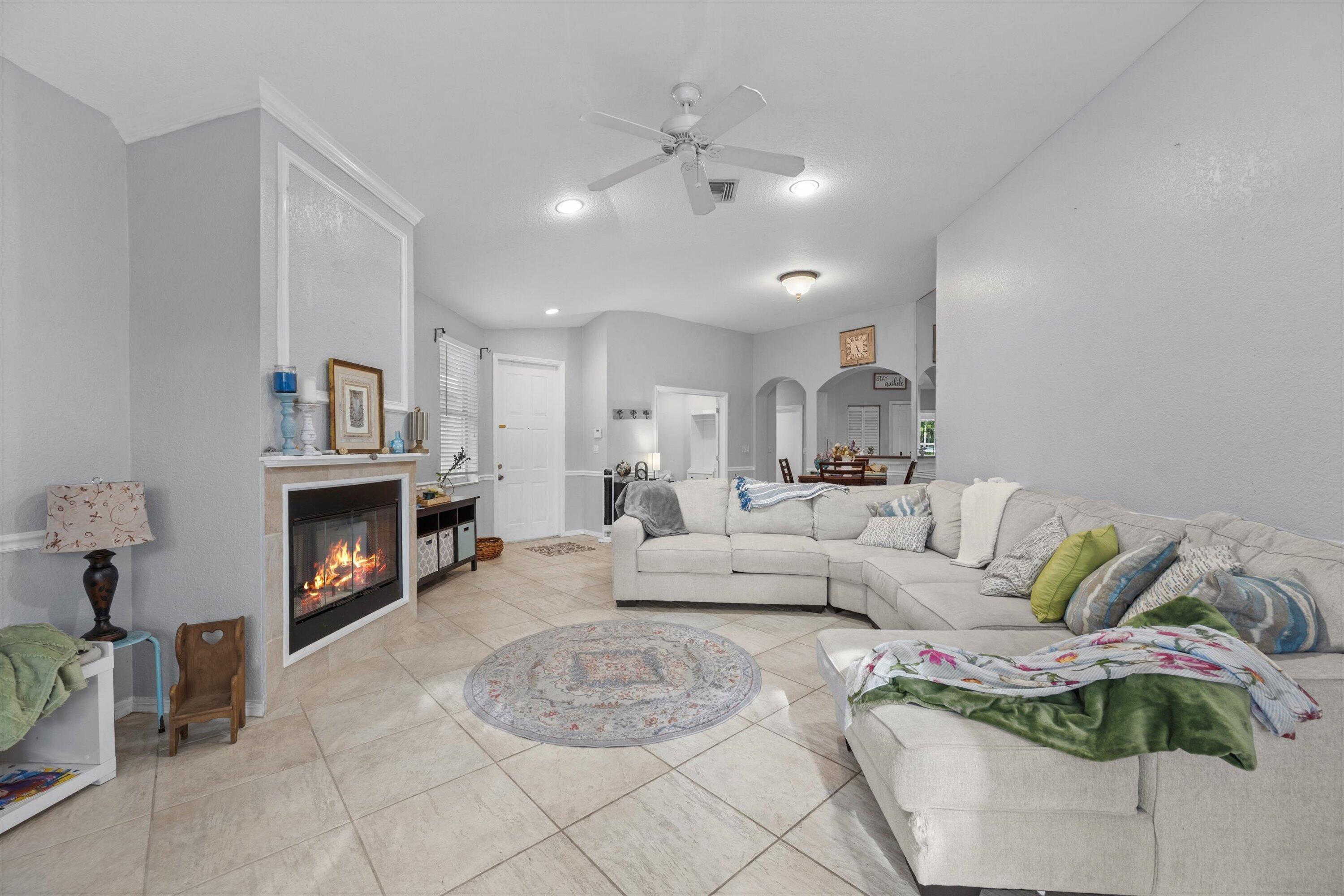 6957 BLUE SKIES Drive, Lake Worth, FL 33463, Lake Worth - Photo 4