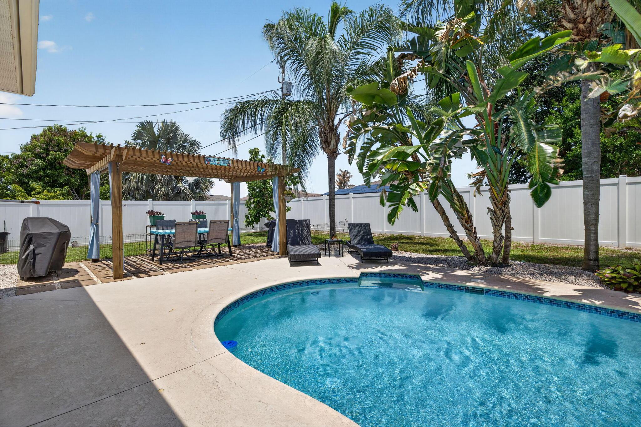 709 SW Jacoby Avenue, Port St. Lucie, FL 34953, Port St. Lucie - Photo 3