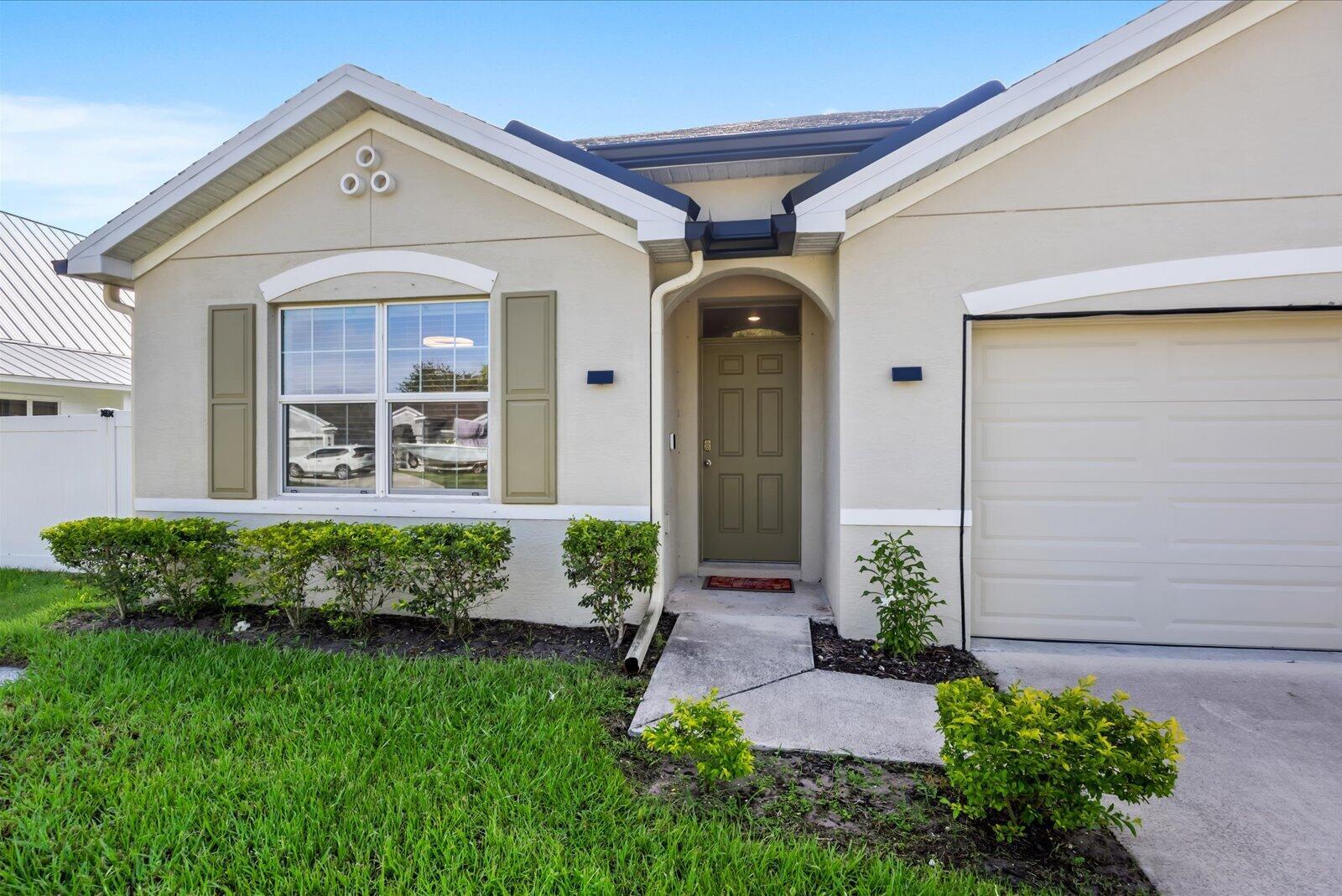 4589 SW Uleta Street, Port St. Lucie, FL 34953, Port St. Lucie - Photo 4