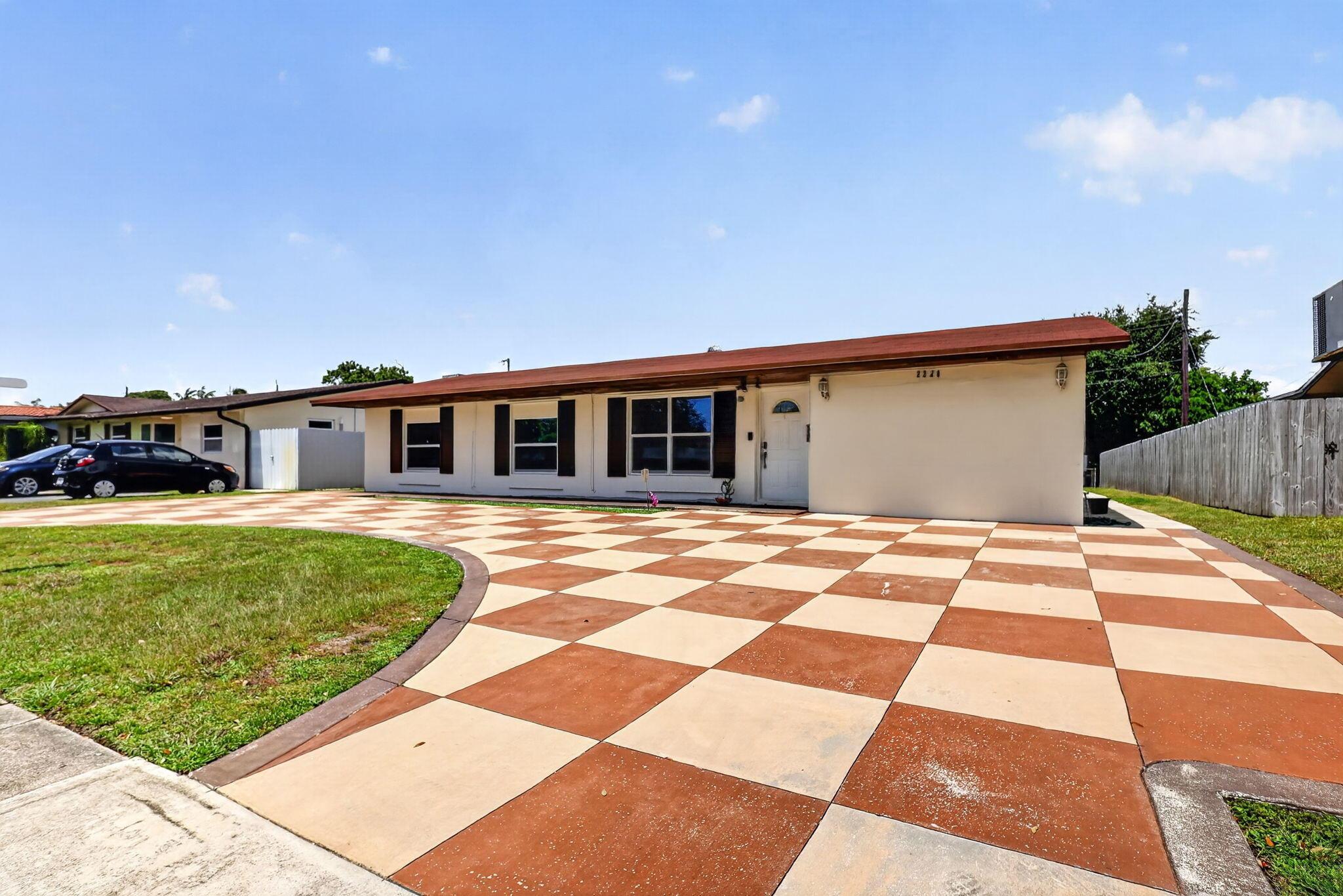 2220 N 47th Avenue, Hollywood, FL 33021, Hollywood - Photo 3