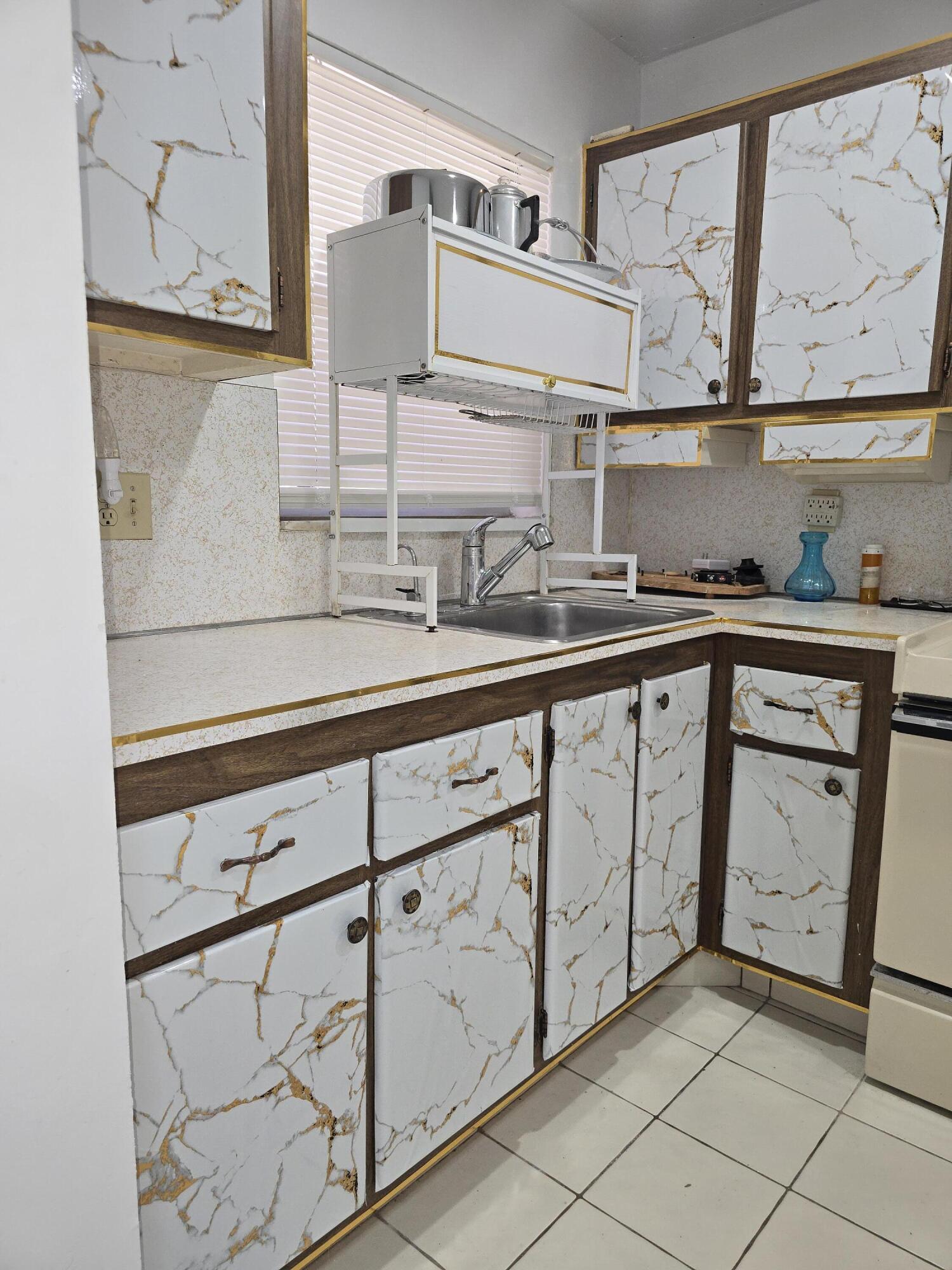 2800 W Sunrise Lakes Drive W 312, Sunrise, FL 33322, Sunrise - Photo 4