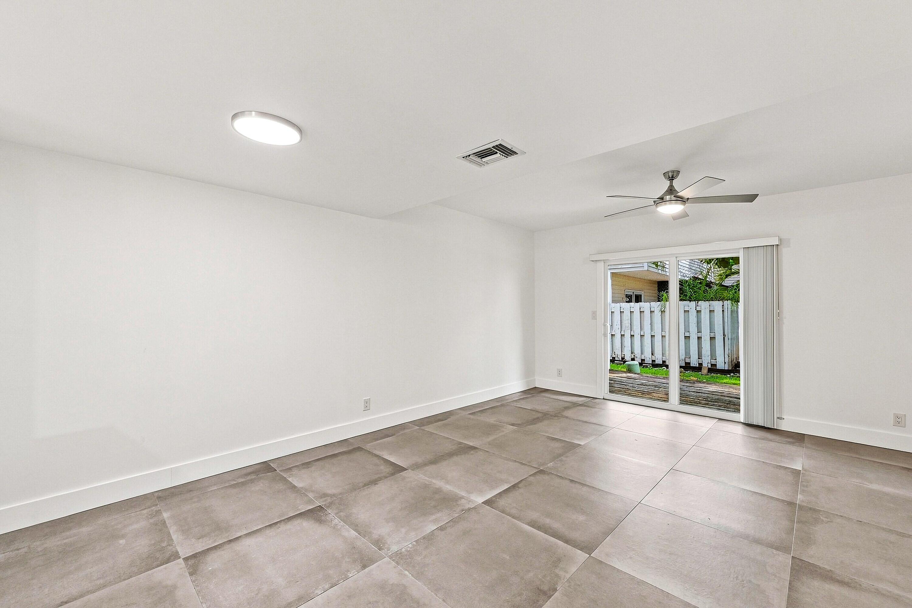 2627 NE 15th Street, Pompano Beach, FL 33062, Pompano Beach - Photo 4