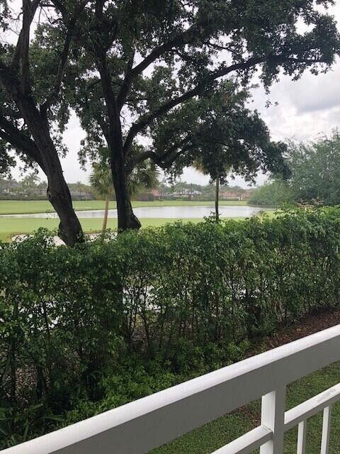 2811 Village Boulevard 202, West Palm Beach, FL 33409, West Palm Beach - Photo 3