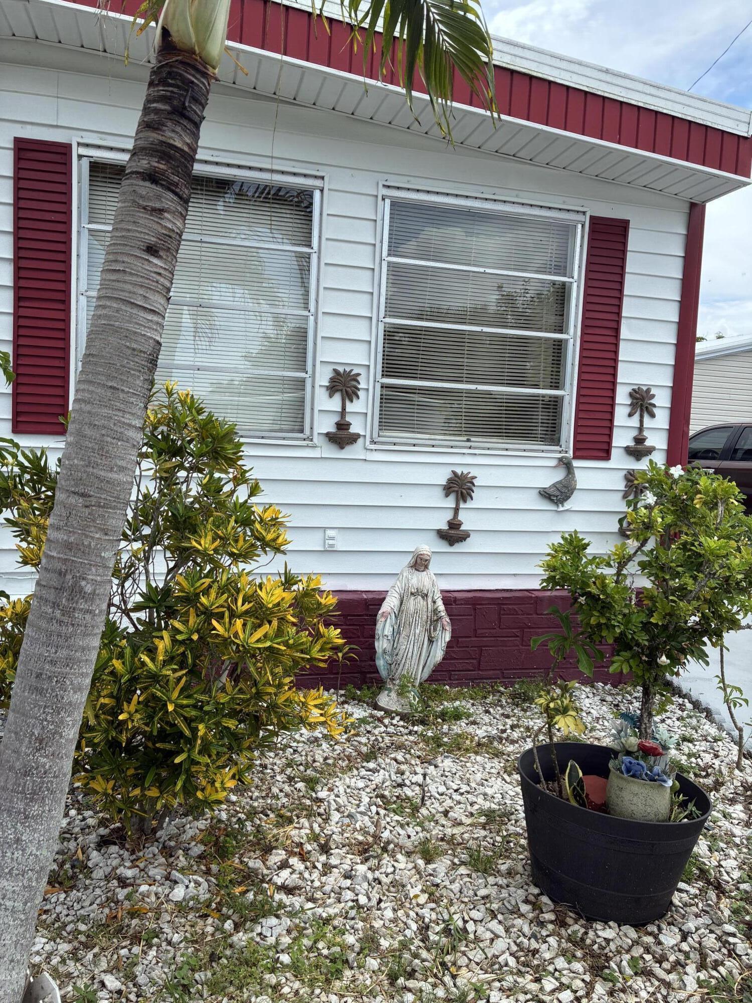 8708 SW 16th Street, Davie, FL 33324, Davie - Photo 2