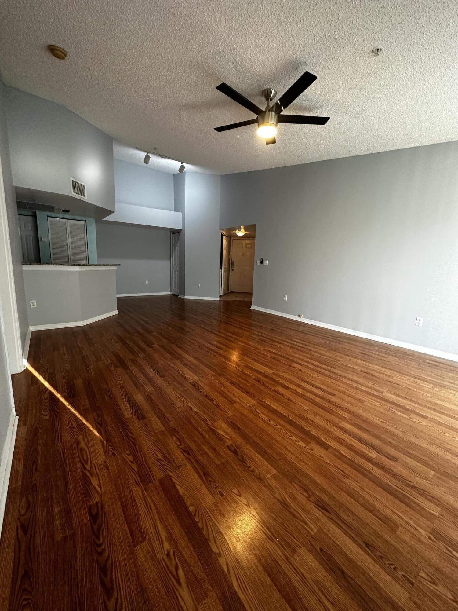 1700 S CRESTWOOD Court S 1709, Royal Palm Beach, FL 33411, Royal Palm Beach - Photo 5
