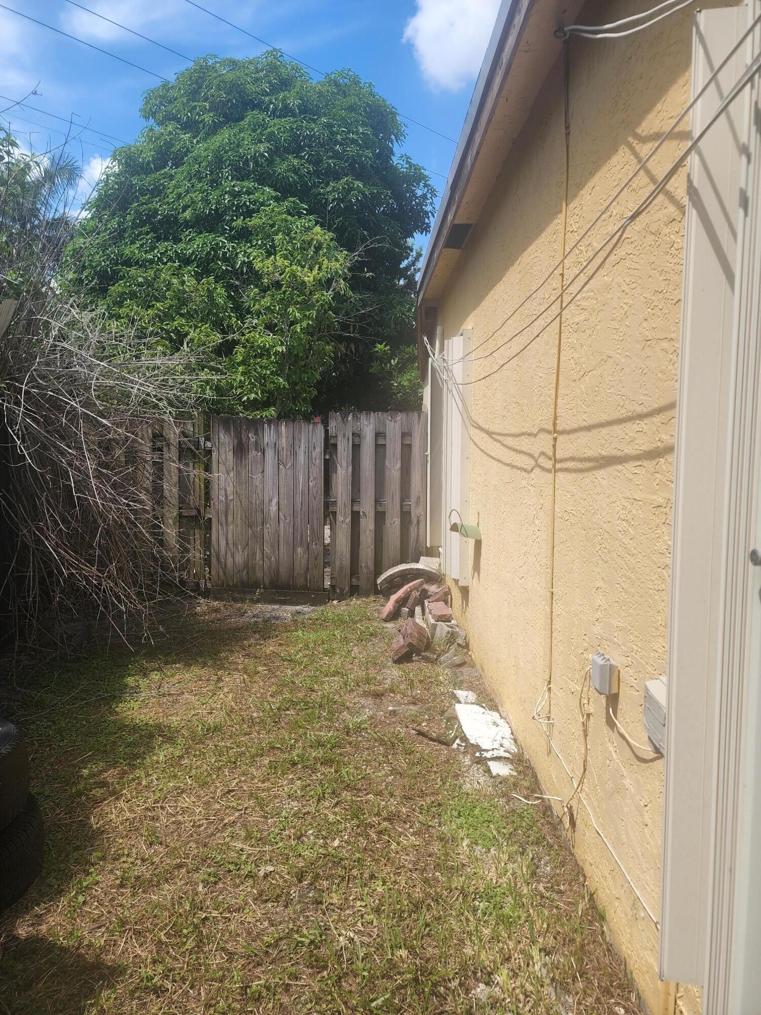 2430 SW 82ND Terrace, Miramar, FL 33025, Miramar - Photo 2