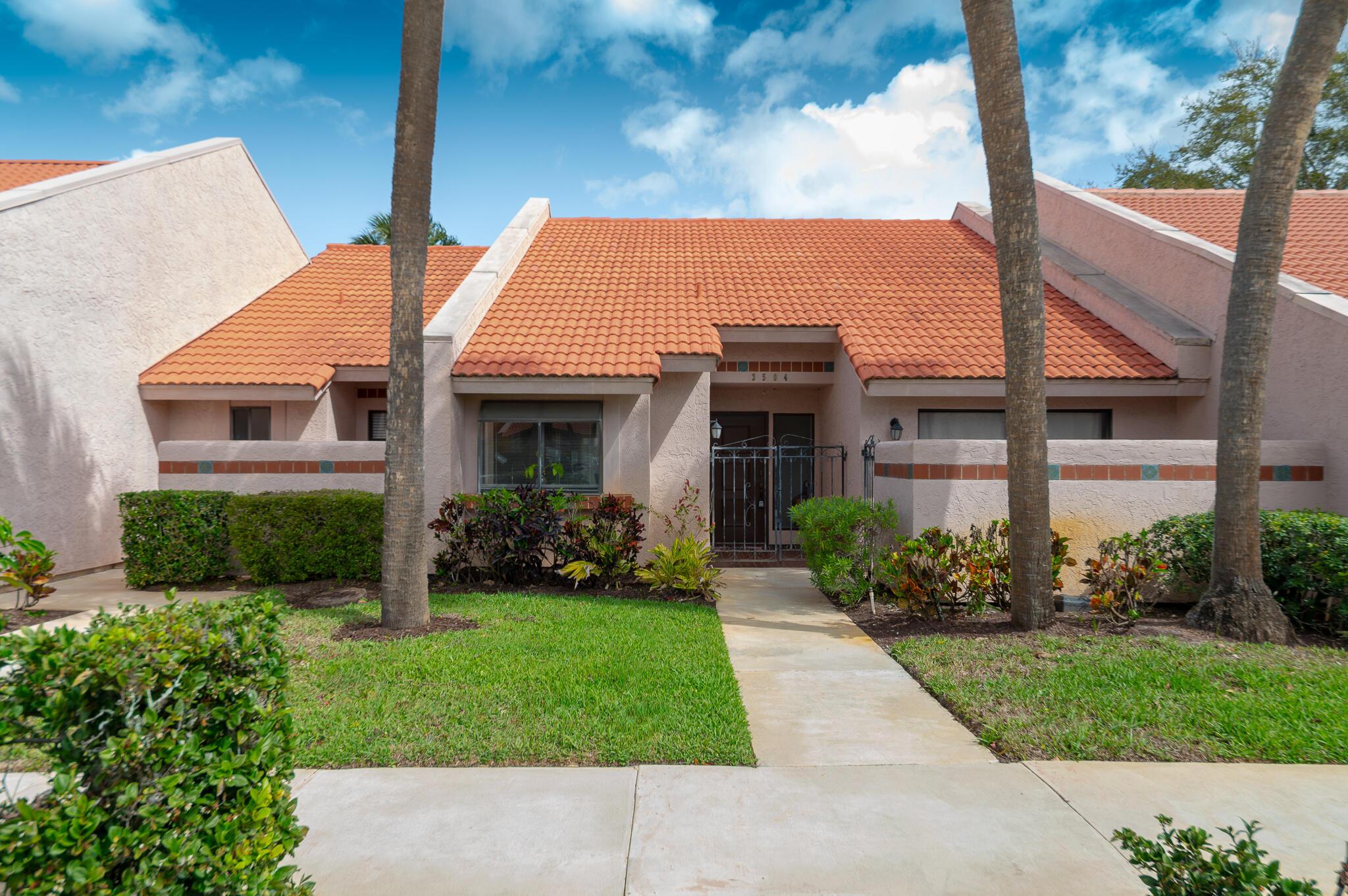 3504 SE SANDPIPER Circle, Port St. Lucie, FL 34952, Port St. Lucie - Photo 2