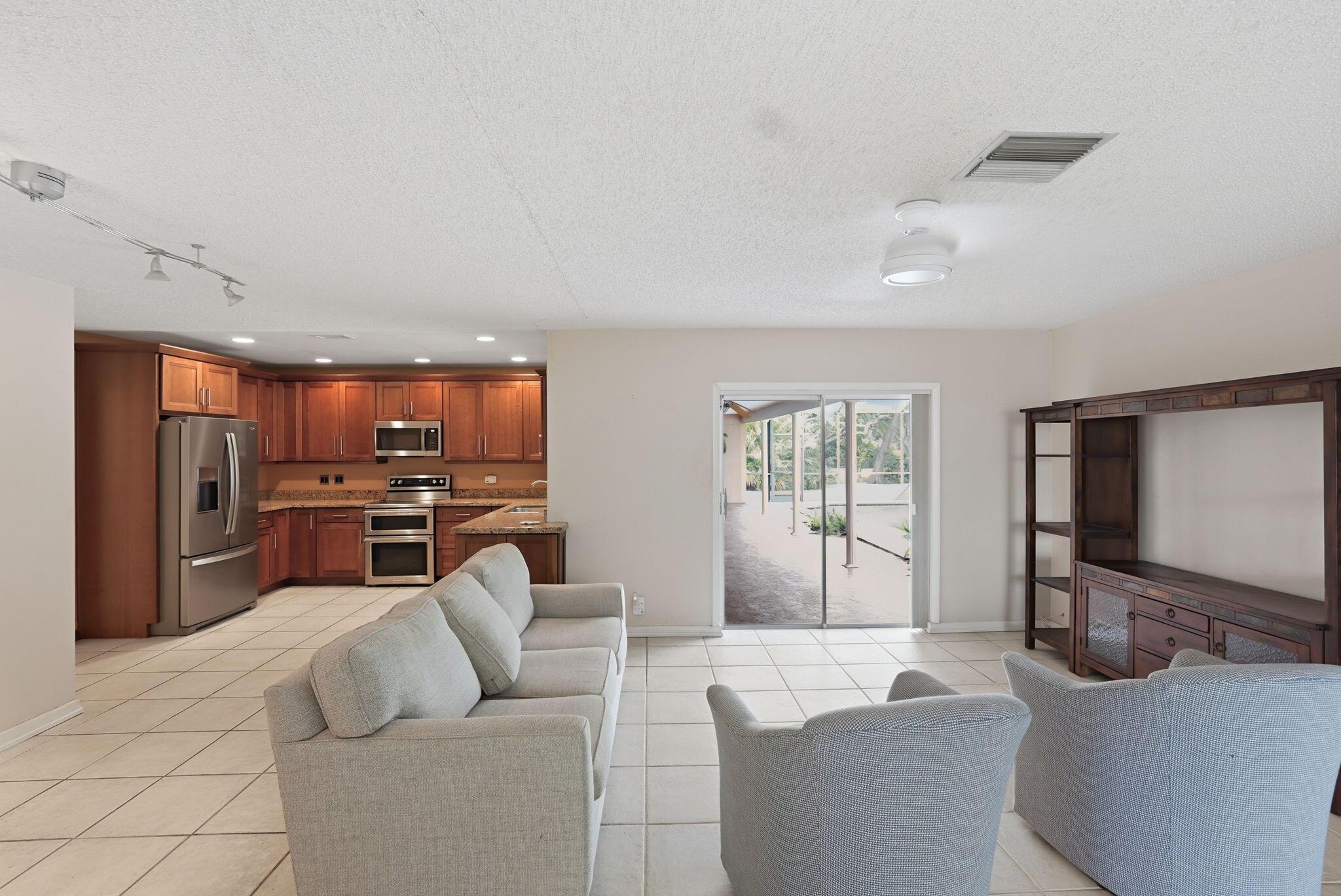 601 NW 71ST Avenue, Plantation, FL 33317, Plantation - Photo 3