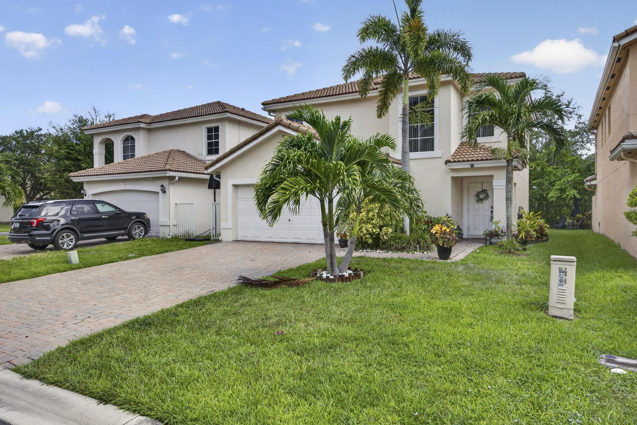 6021 Adriatic Way, West Palm Beach, FL 33413, West Palm Beach - Photo 2