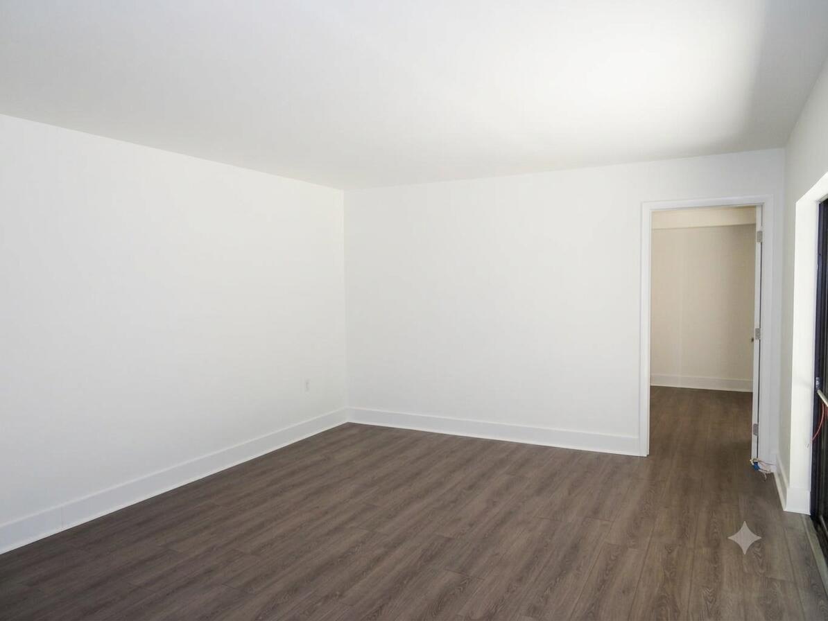 1700 EMBASSY Drive 708, West Palm Beach, FL 33401, West Palm Beach - Photo 2