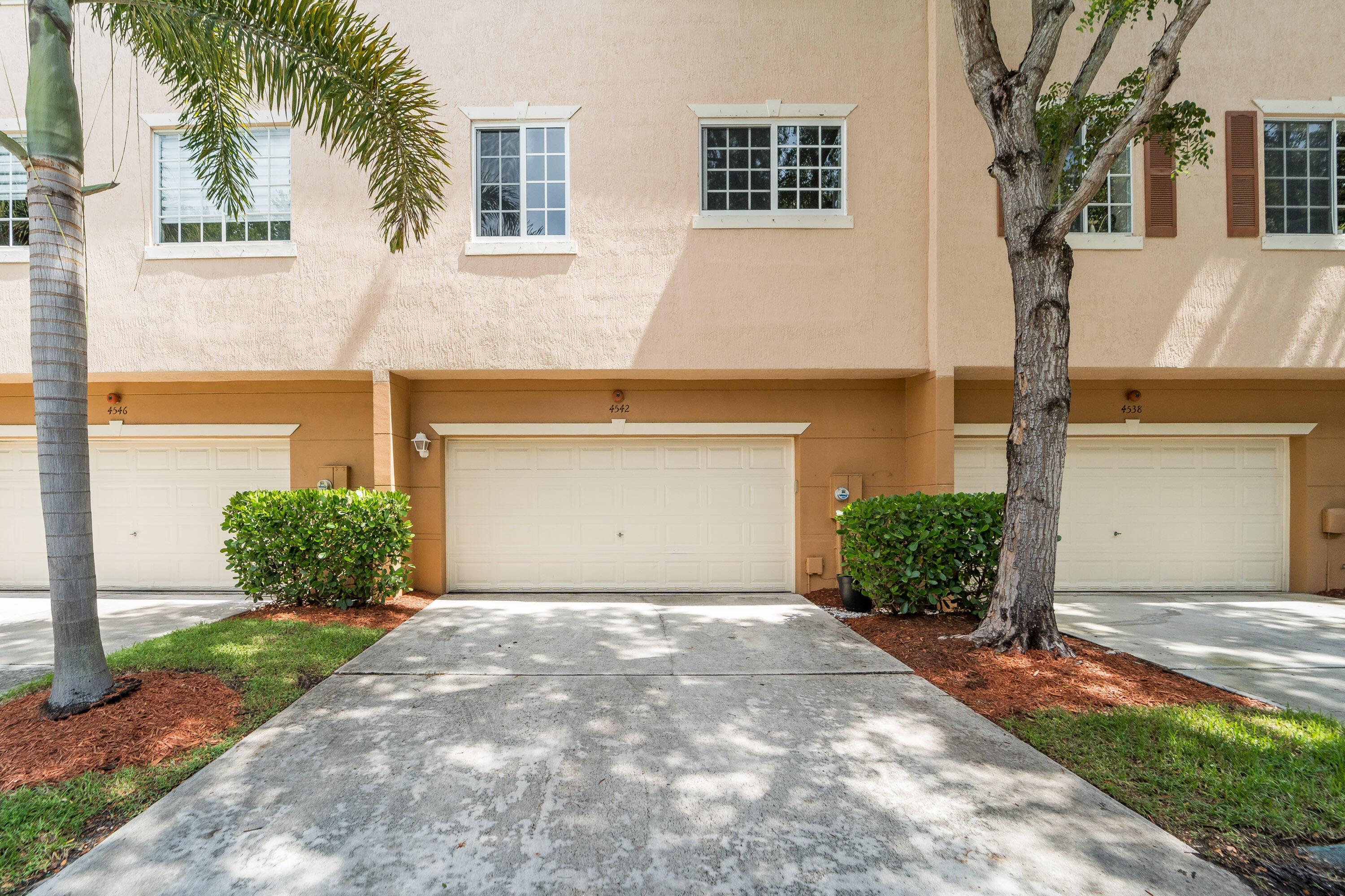 4542 Danson Way, Delray Beach, FL 33445, Delray Beach - Photo 5