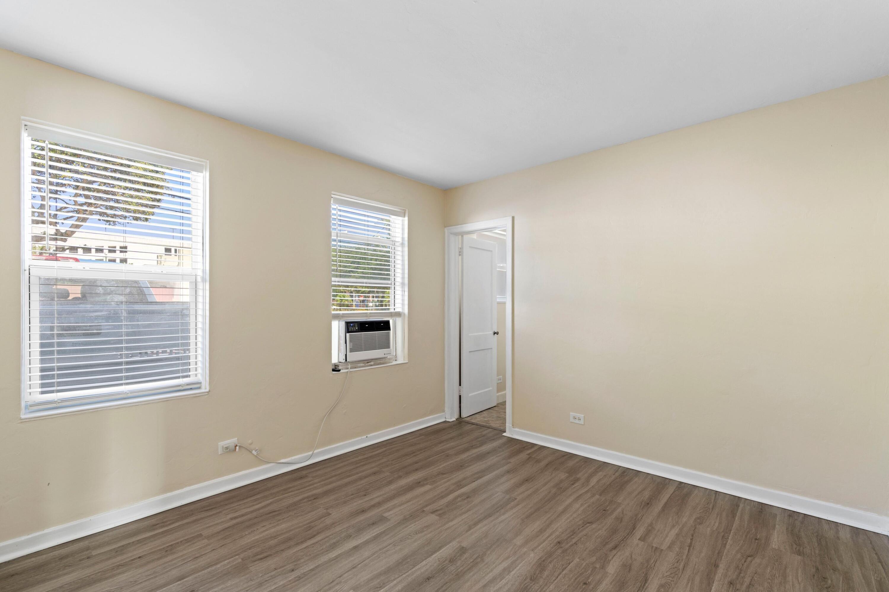 90 SE 5th Avenue, Delray Beach, FL 33483, Delray Beach - Photo 3