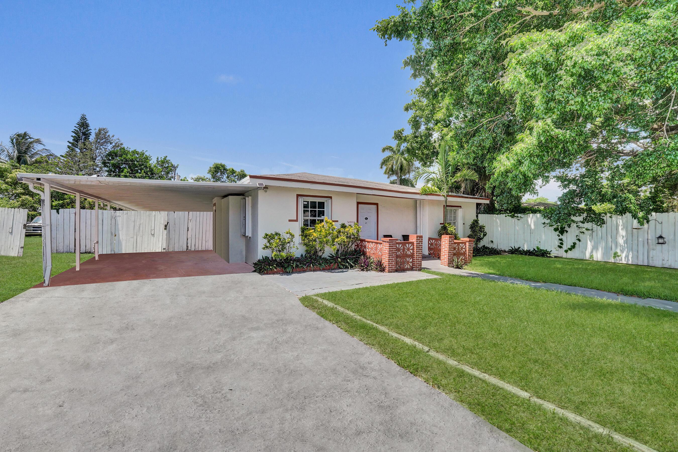 2442 FUNSTON Street, Hollywood, FL 33020, Hollywood - Photo 3