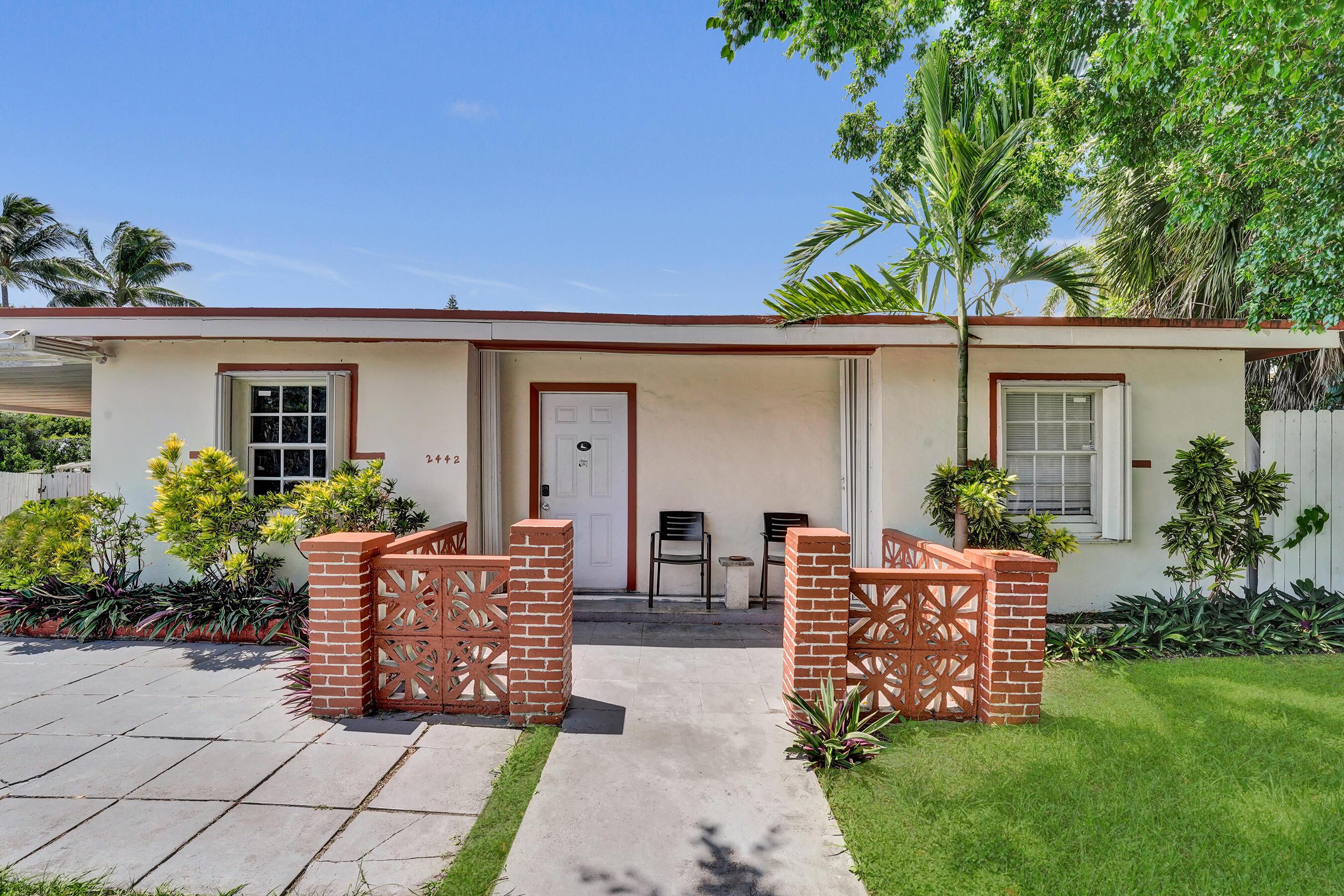2442 FUNSTON Street, Hollywood, FL 33020, Hollywood - Photo 4