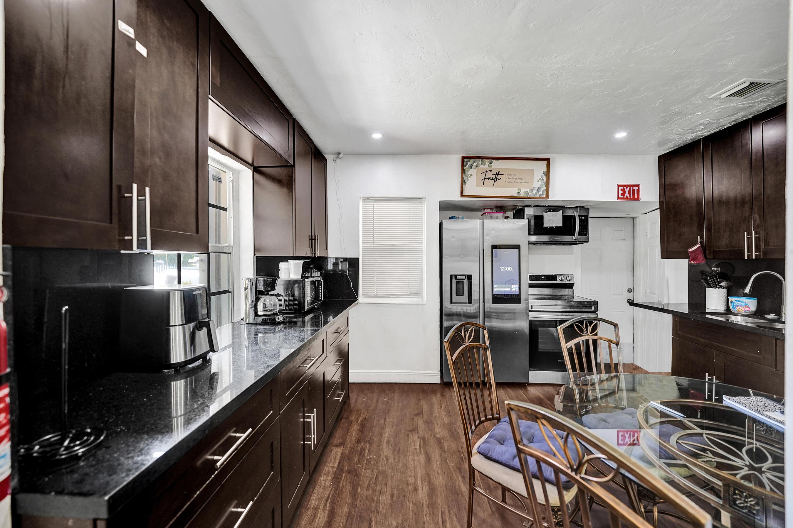 2442 FUNSTON Street, Hollywood, FL 33020, Hollywood - Photo 5