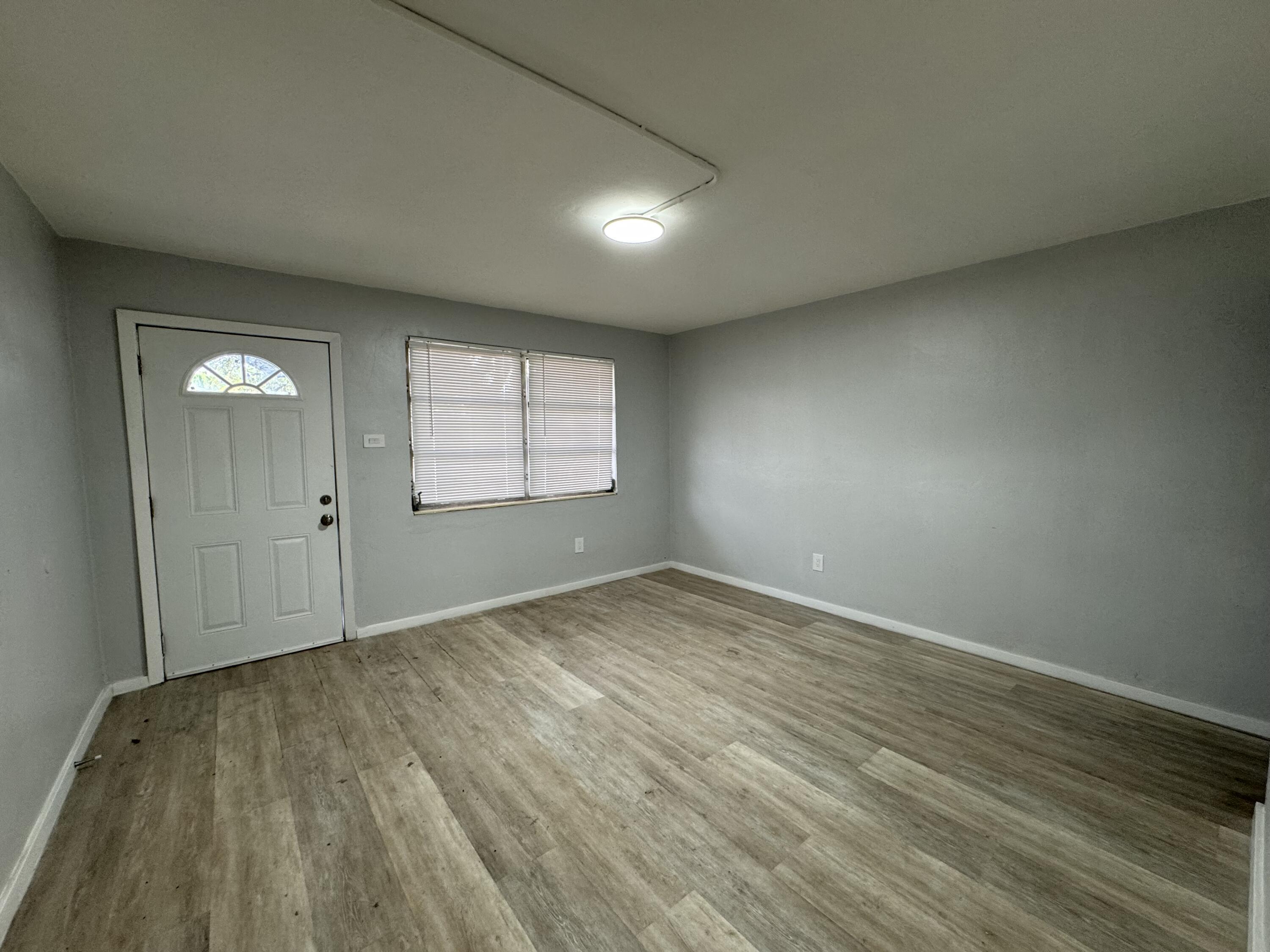 304 NW 14th Avenue, Fort Lauderdale, FL 33311, Fort Lauderdale - Photo 2
