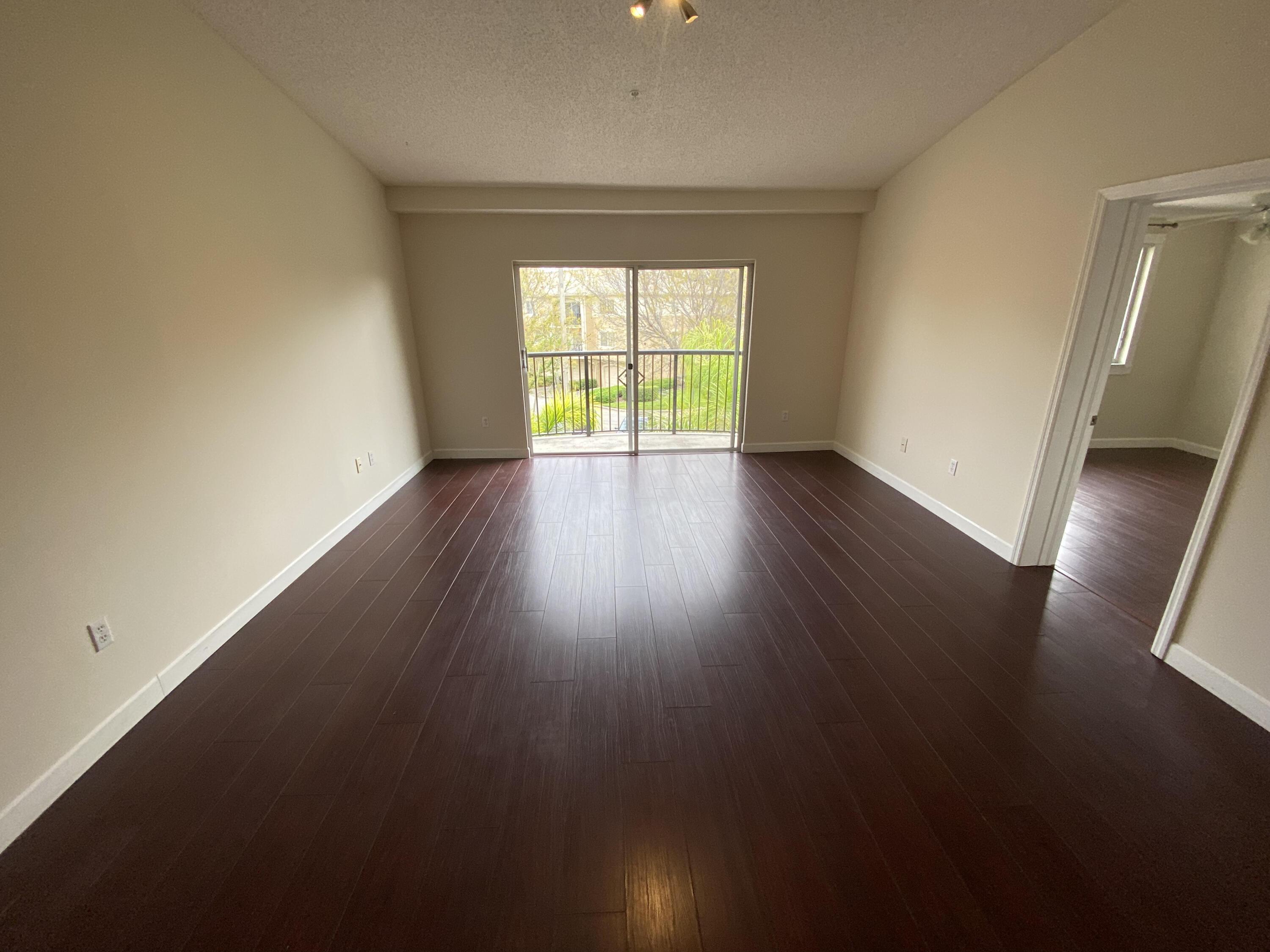 1100 S CRESTWOOD Court S 1117, Royal Palm Beach, FL 33411, Royal Palm Beach - Photo 5
