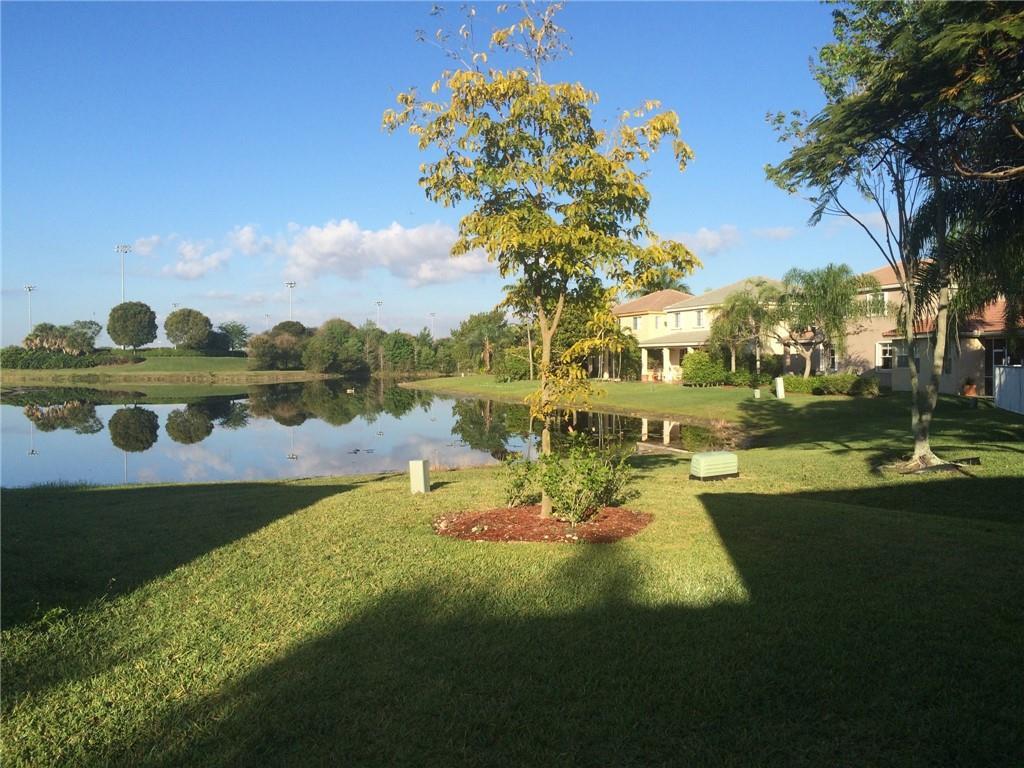 673 CONSERVATION Drive, Weston, FL 33327, Weston - Photo 5