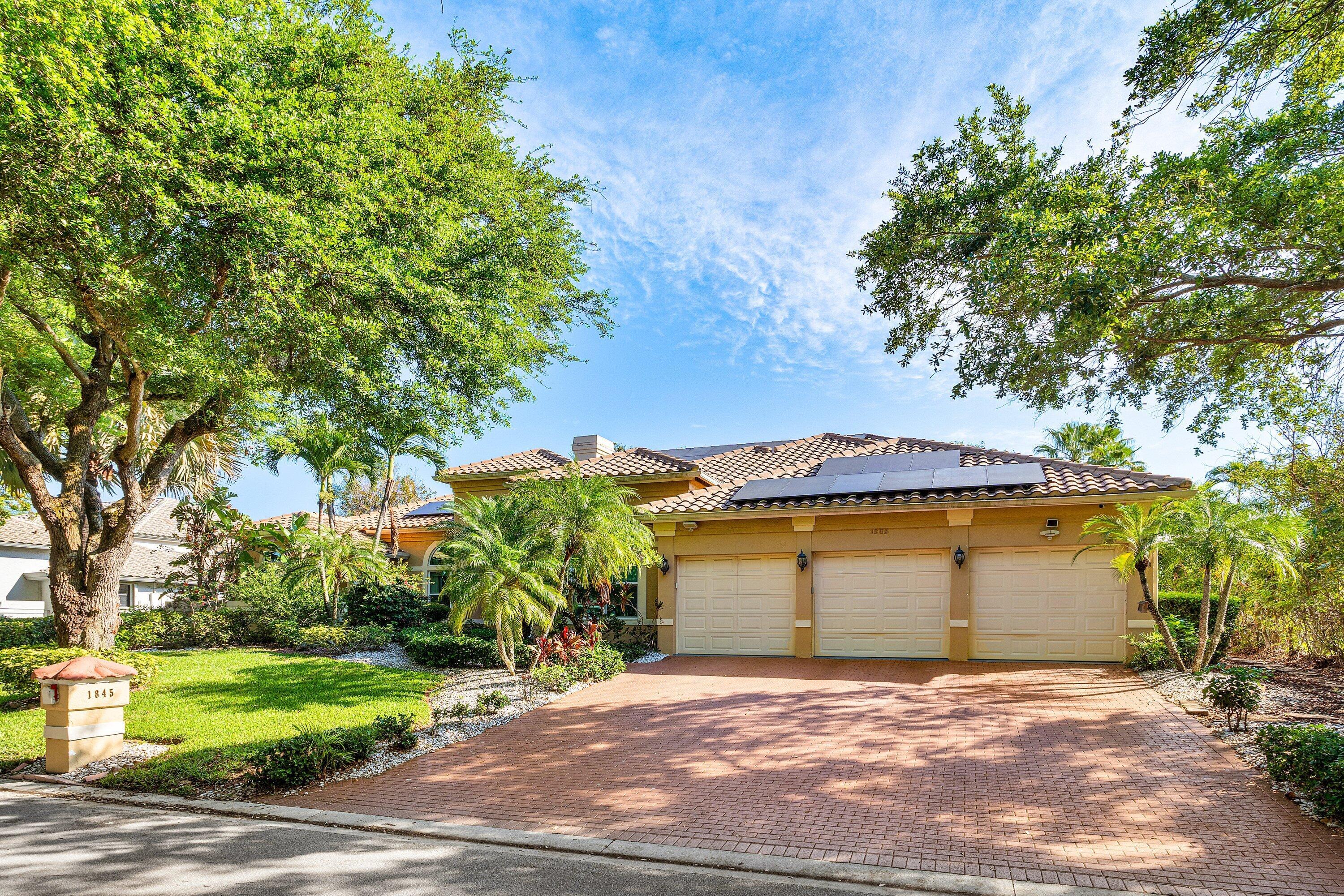 1845 EAGLE TRACE Boulevard, Coral Springs, FL 33071, Coral Springs - Photo 3