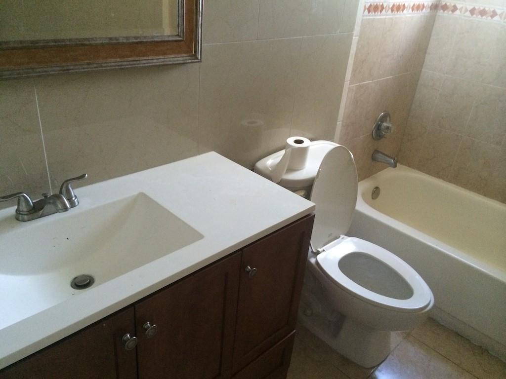 485 N Pine Island Road 201A, Plantation, FL 33324, Plantation - Photo 3