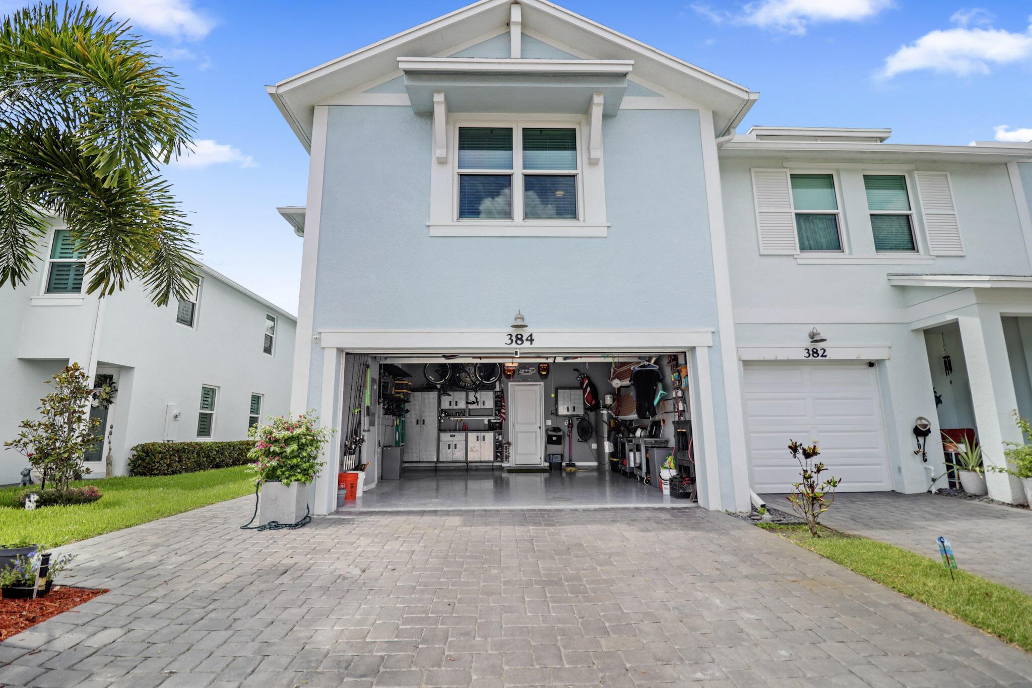 384 SE Sea Hunt Way, Stuart, FL 34994, Stuart - Photo 3