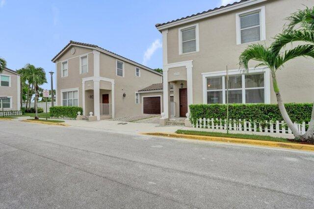 10581 NW 57TH Court, Coral Springs, FL 33076, Coral Springs - Photo 3