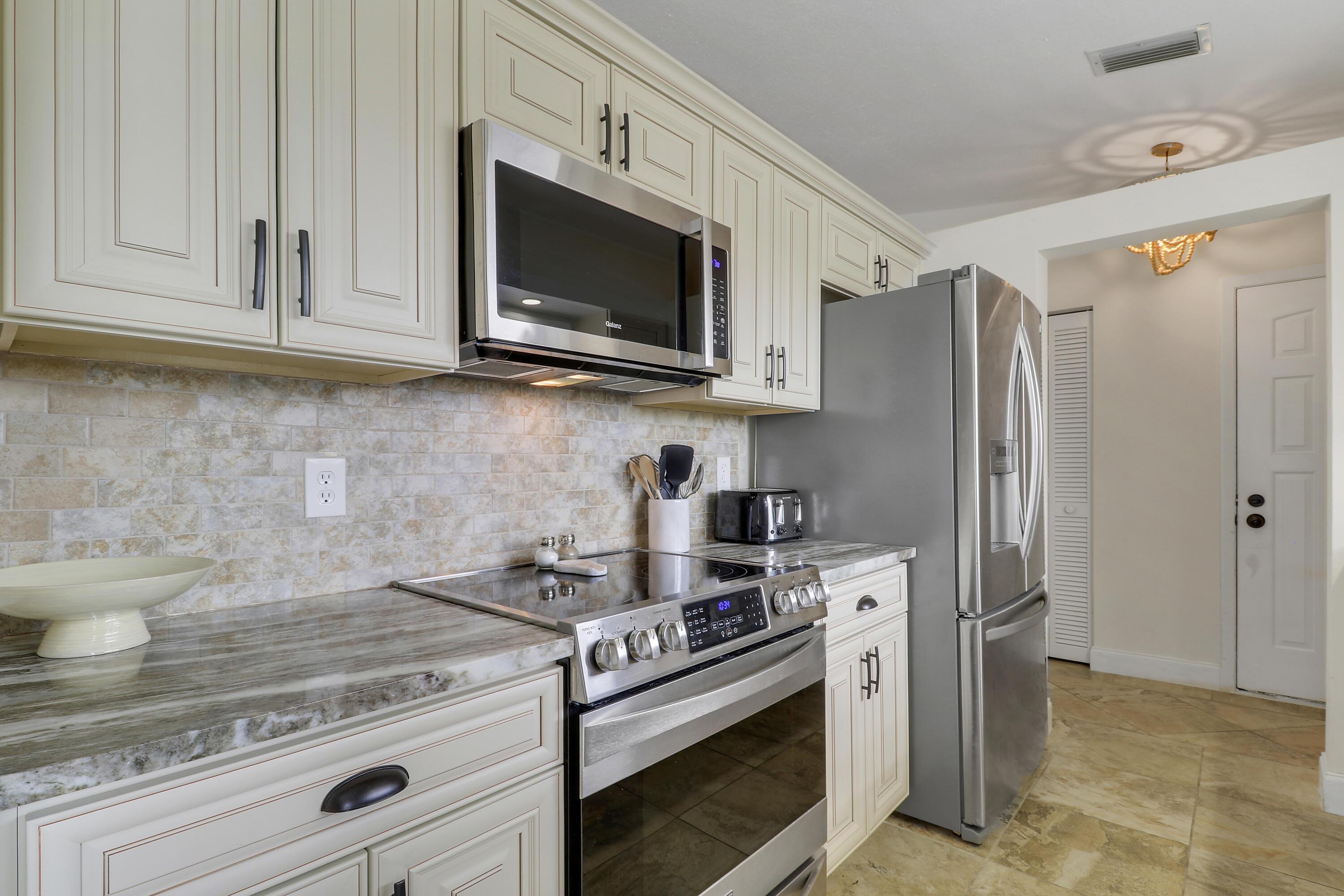 1102 Wingfoot Drive C, Jupiter, FL 33458, Jupiter - Photo 4