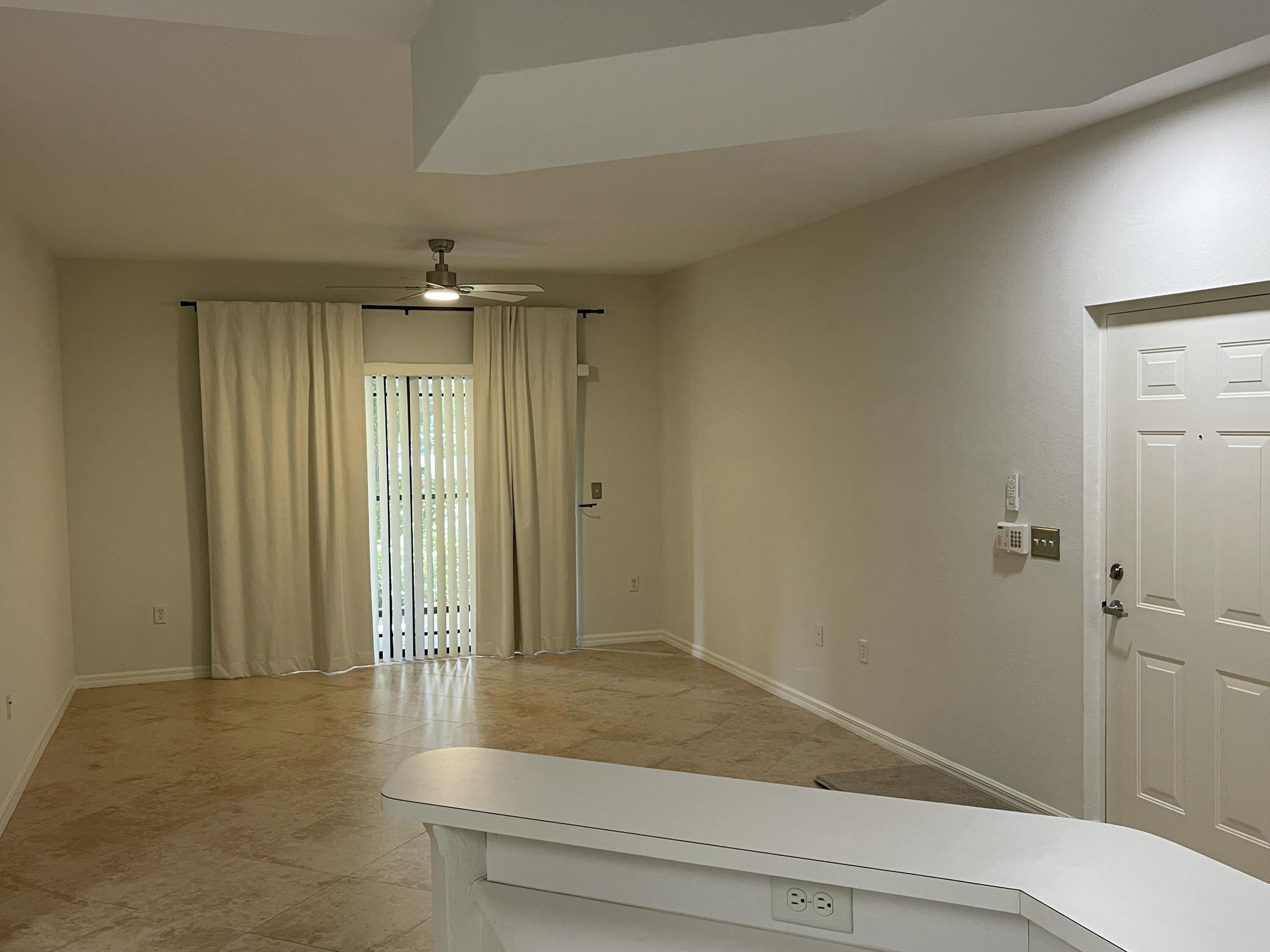 2729 Anzio Court 102, Palm Beach Gardens, FL 33410, Palm Beach Gardens - Photo 4
