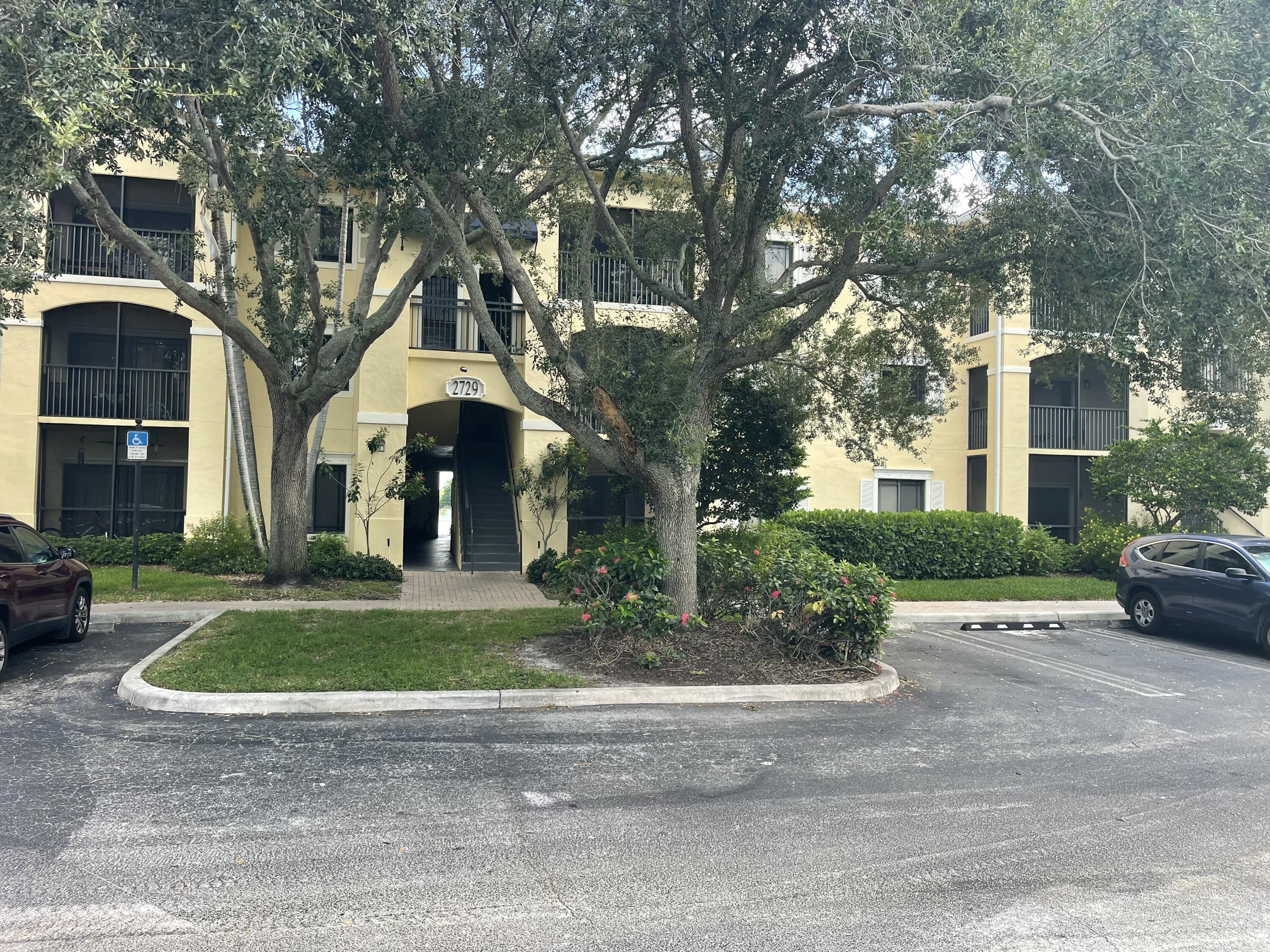 2729 Anzio Court 102, Palm Beach Gardens, FL 33410, Palm Beach Gardens - Photo 2