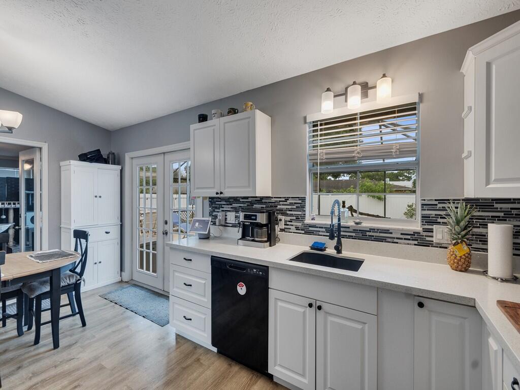 261 SE Wallace Terrace, Port St. Lucie, FL 34983, Port St. Lucie - Photo 5