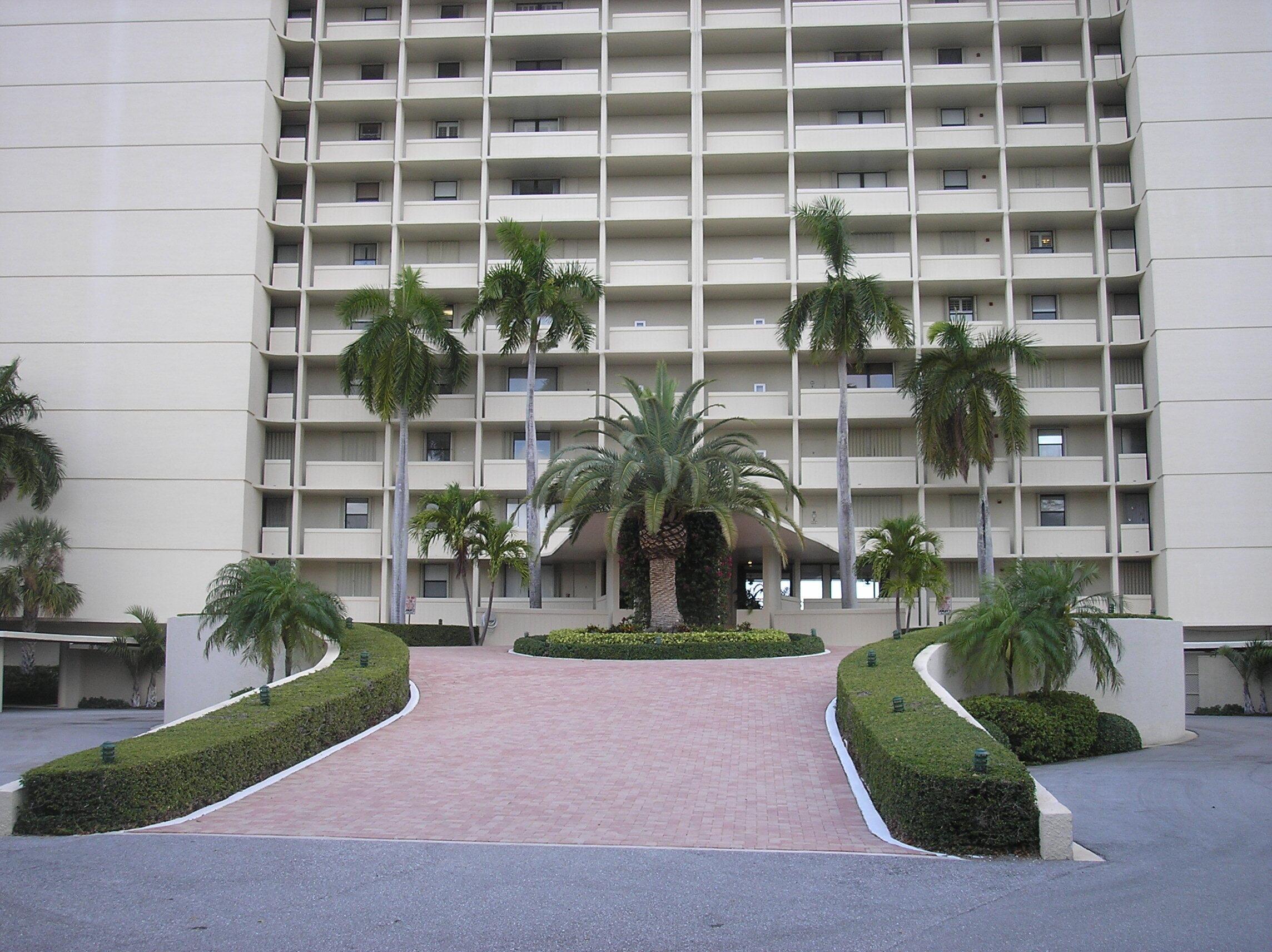 130 LAKESHORE Drive 322, North Palm Beach, FL 33408, North Palm Beach
