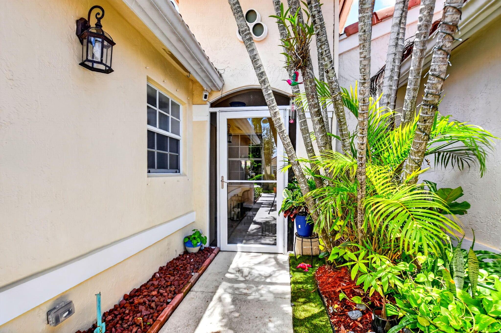 7285 Burgess Drive, Lake Worth, FL 33467, Lake Worth - Photo 4