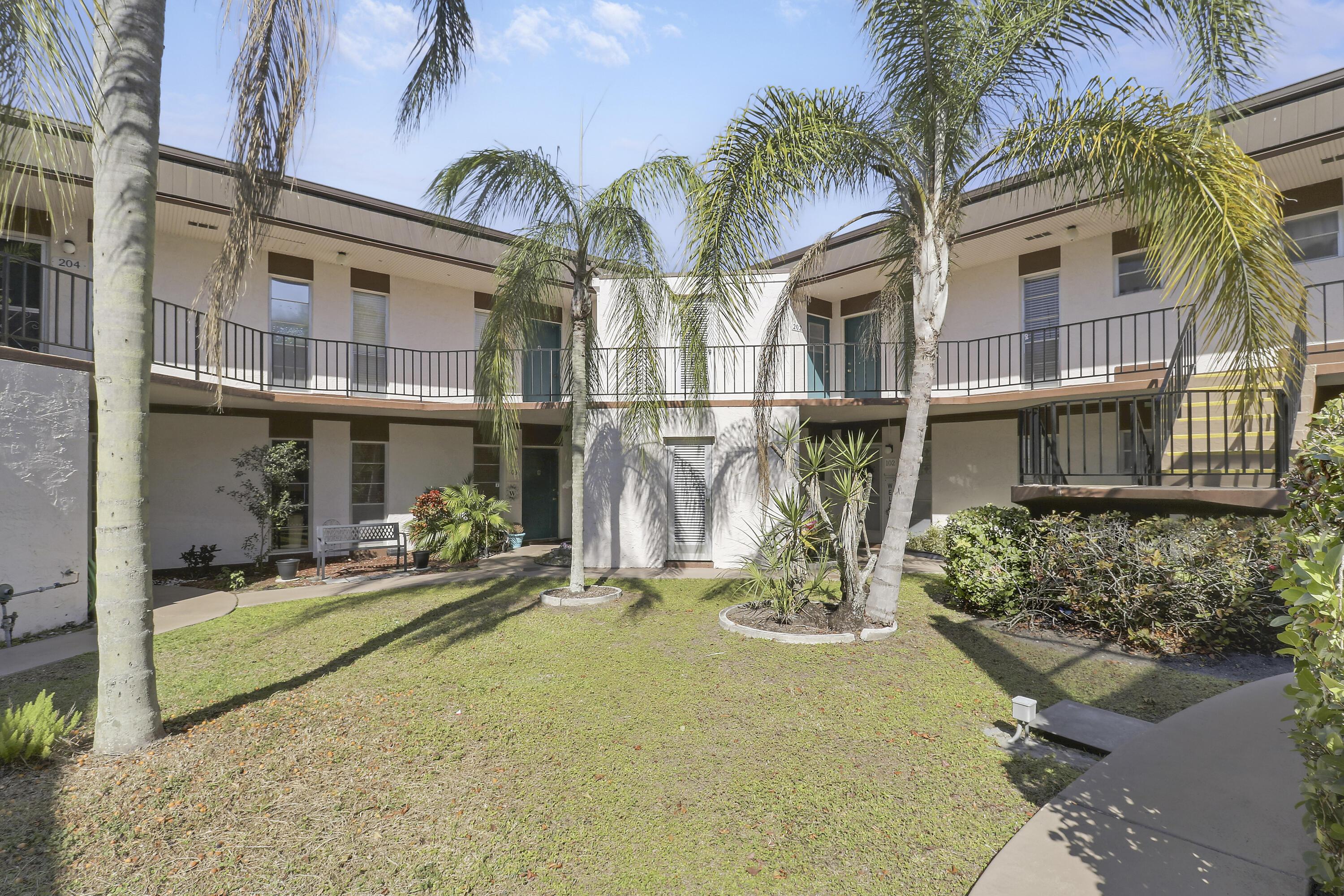 7 GREENWAY Village N 202, Royal Palm Beach, FL 33411, Royal Palm Beach - Photo 3