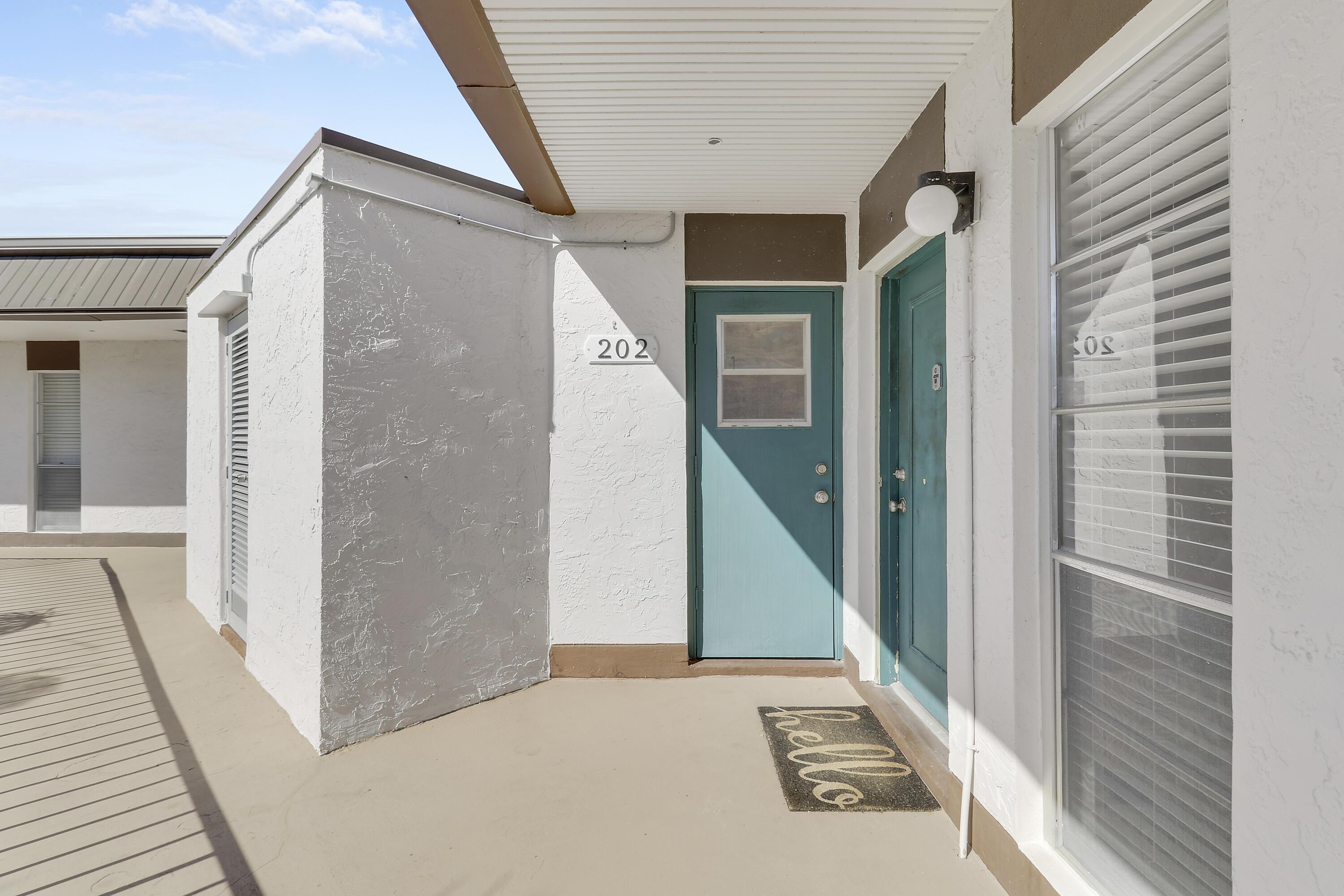 7 GREENWAY Village N 202, Royal Palm Beach, FL 33411, Royal Palm Beach - Photo 4