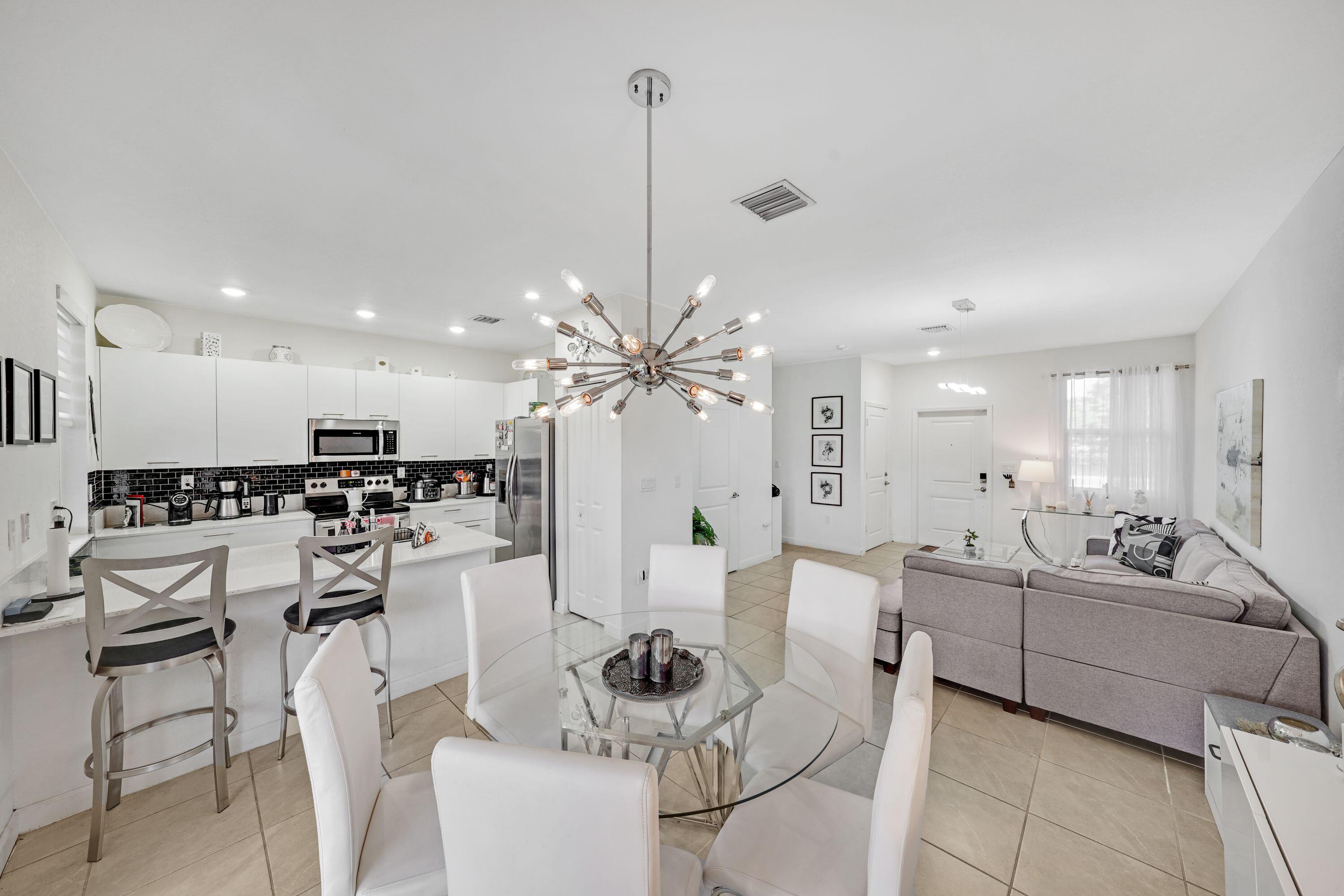 12960 NW 22ND Place, Miami, FL 33167, Miami - Photo 3