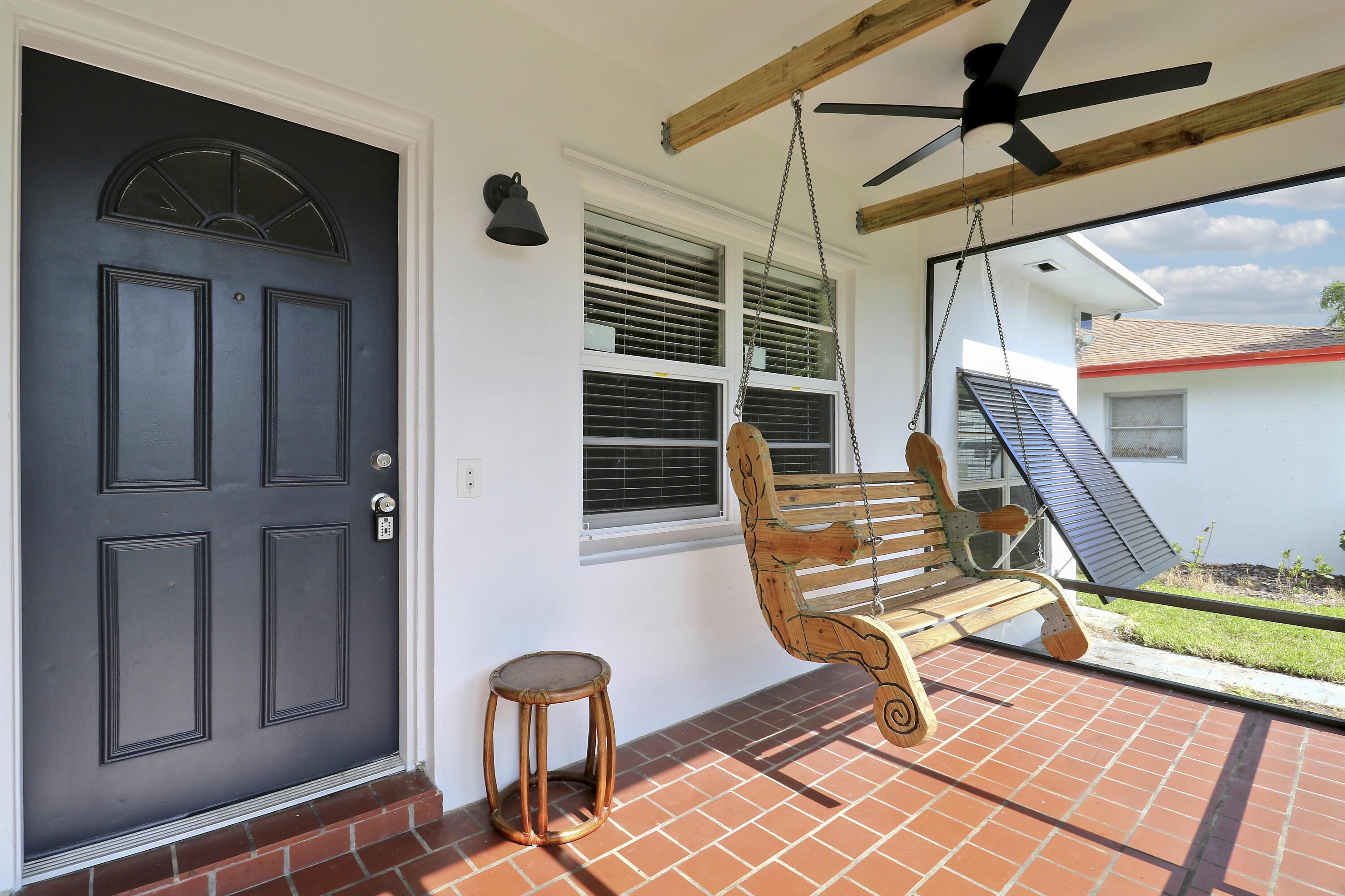 917 N OCEAN BREEZE, Lake Worth Beach, FL 33460, Lake Worth Beach - Photo 2