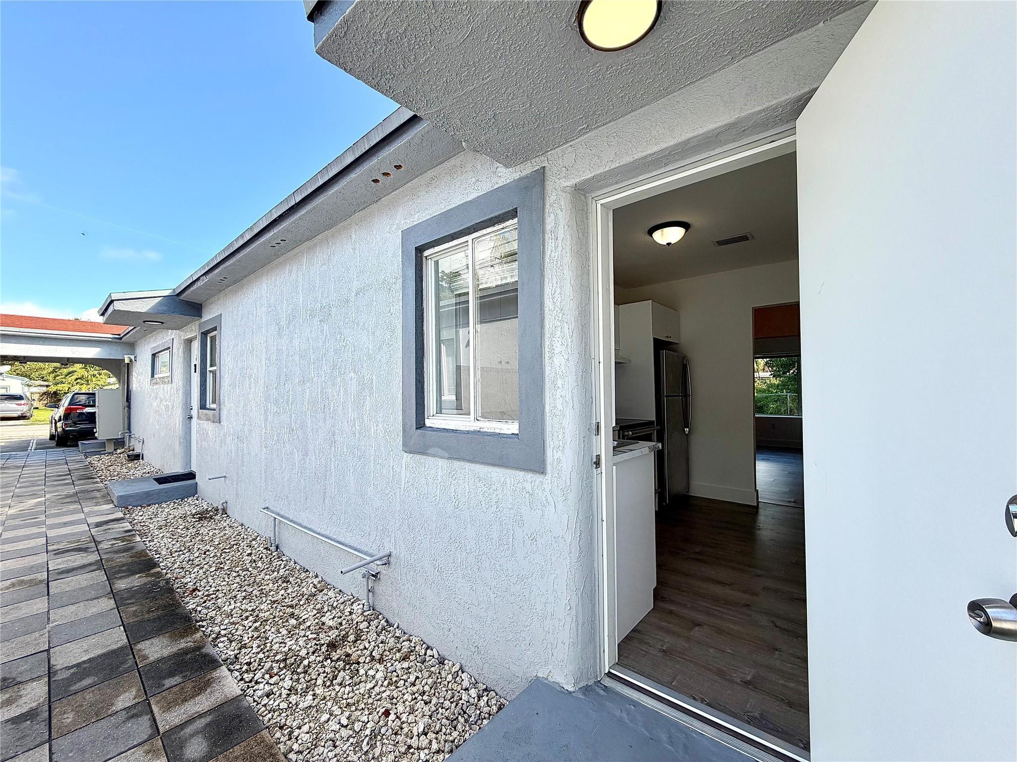 614 NE 3rd Street 8, Hallandale Beach, FL 33009, Hallandale Beach