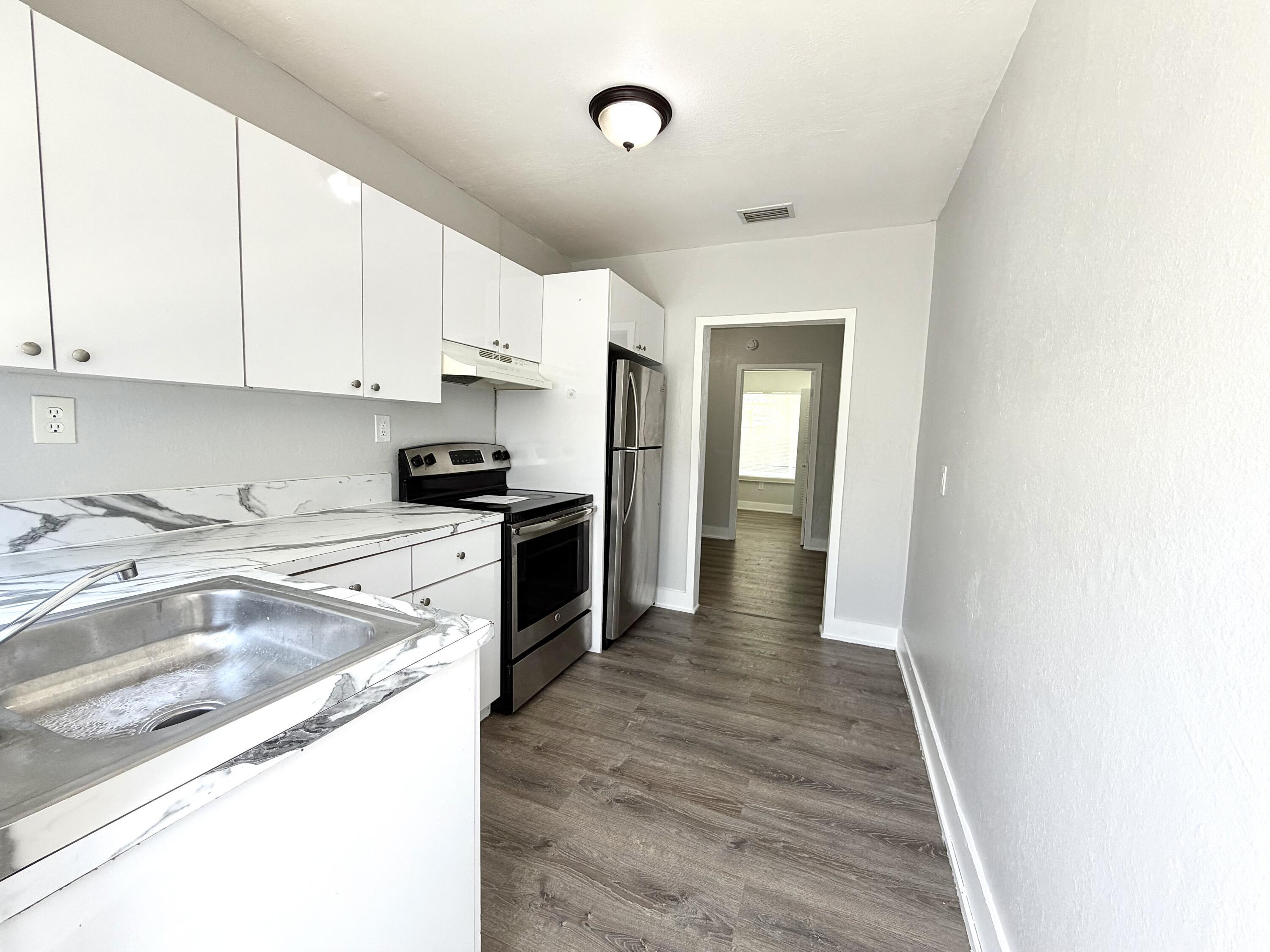 614 NE 3rd Street 8, Hallandale Beach, FL 33009, Hallandale Beach - Photo 2