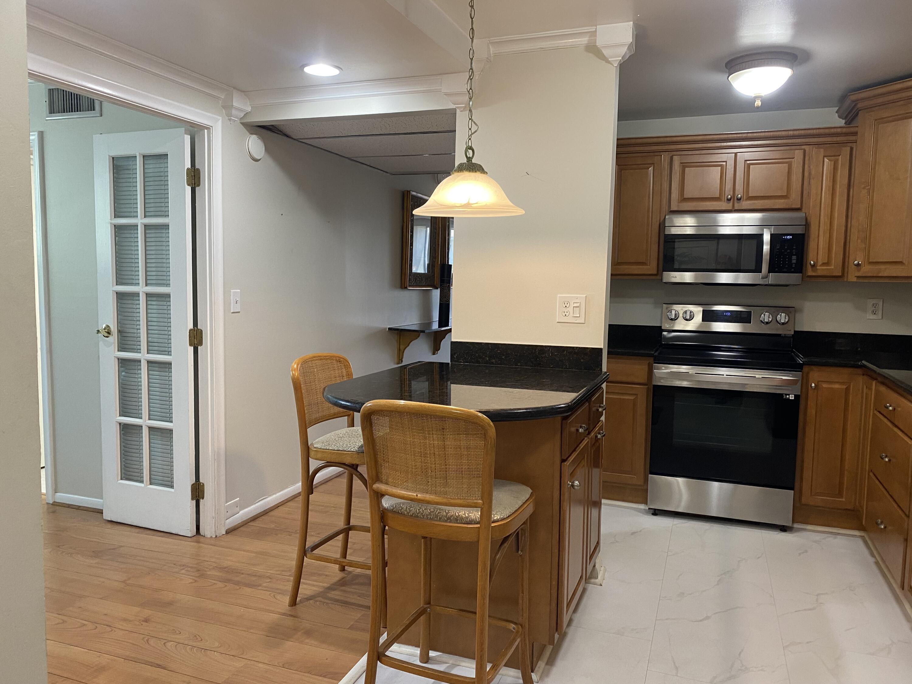 1 Royal Palm Way 201, Boca Raton, FL 33432, Boca Raton - Photo 3