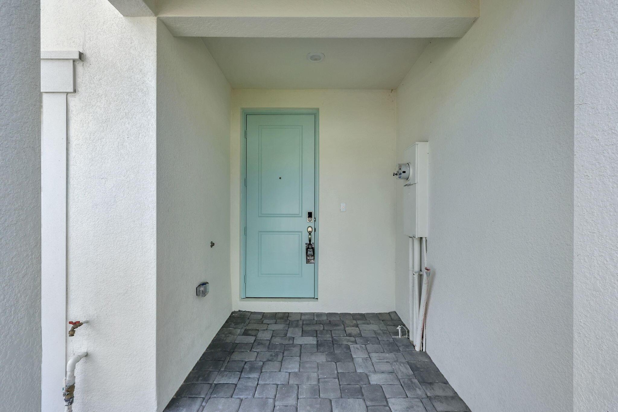 5694 SE EDGEWATER Circle, Stuart, FL 34997, Stuart - Photo 3