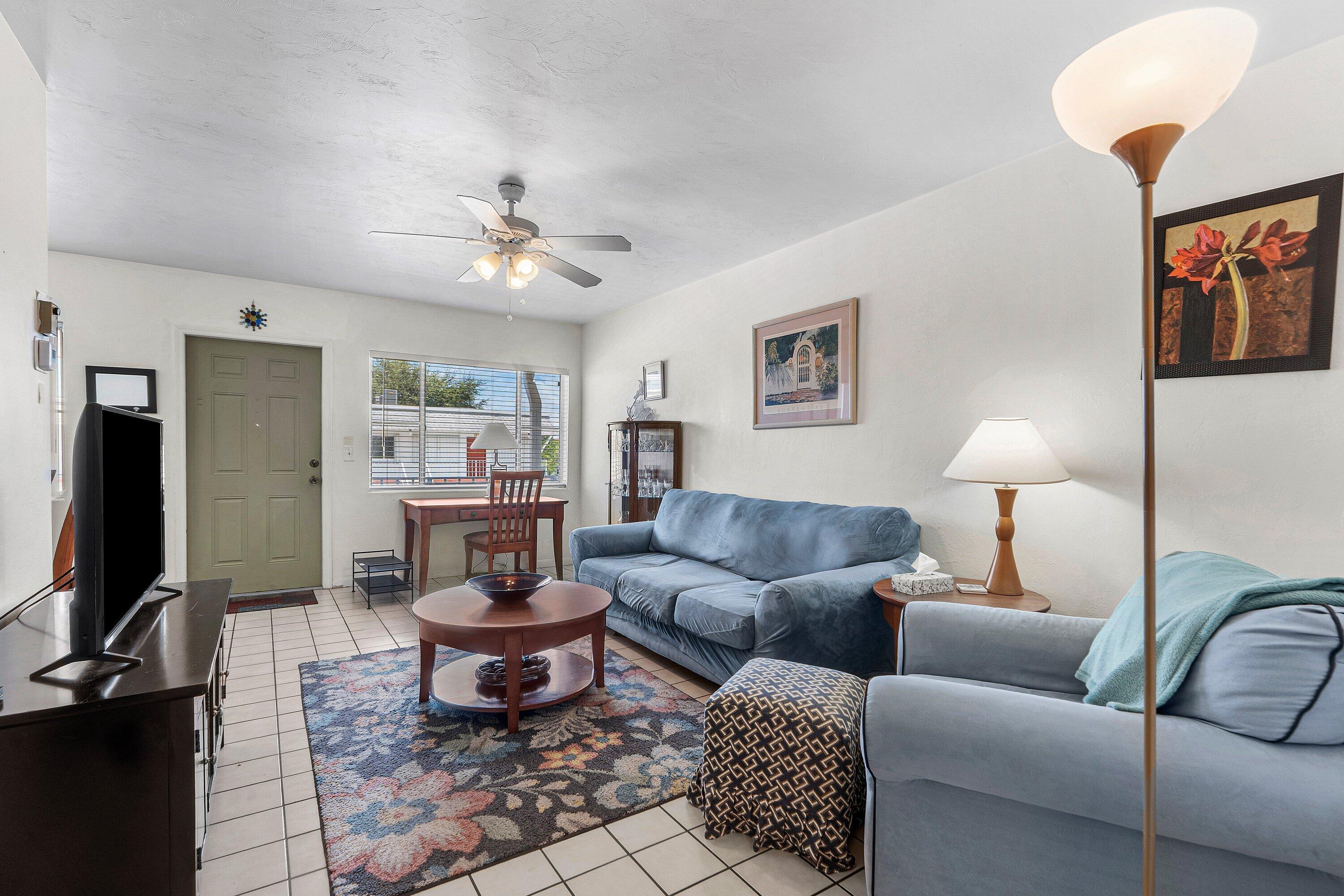 3160 LAKE OSBORNE Drive Bldg 6 Unit 206, Lake Worth Beach, FL 33461, Lake Worth Beach - Photo 5